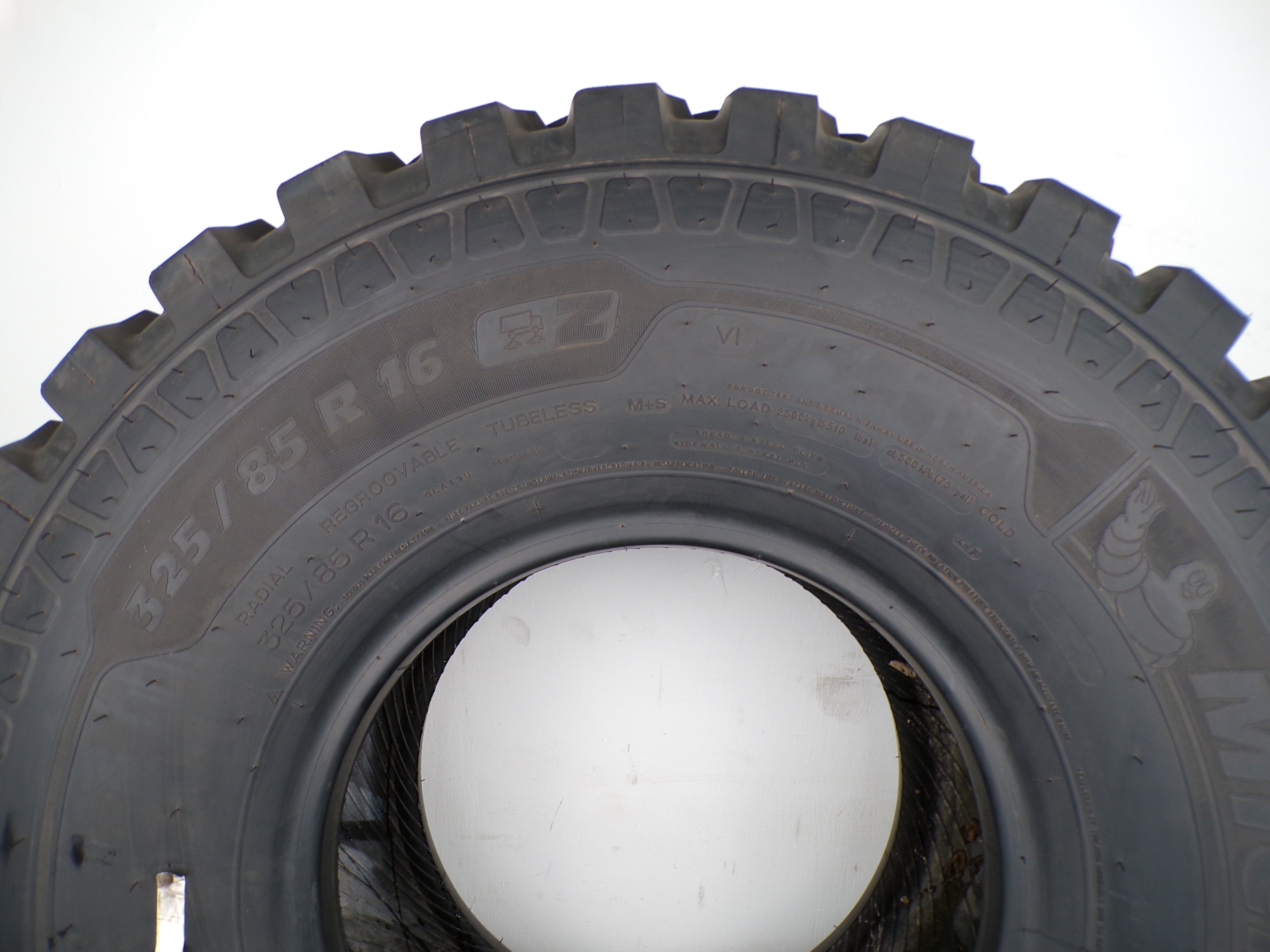 325/85R16 Michelin X-Force ZL Used