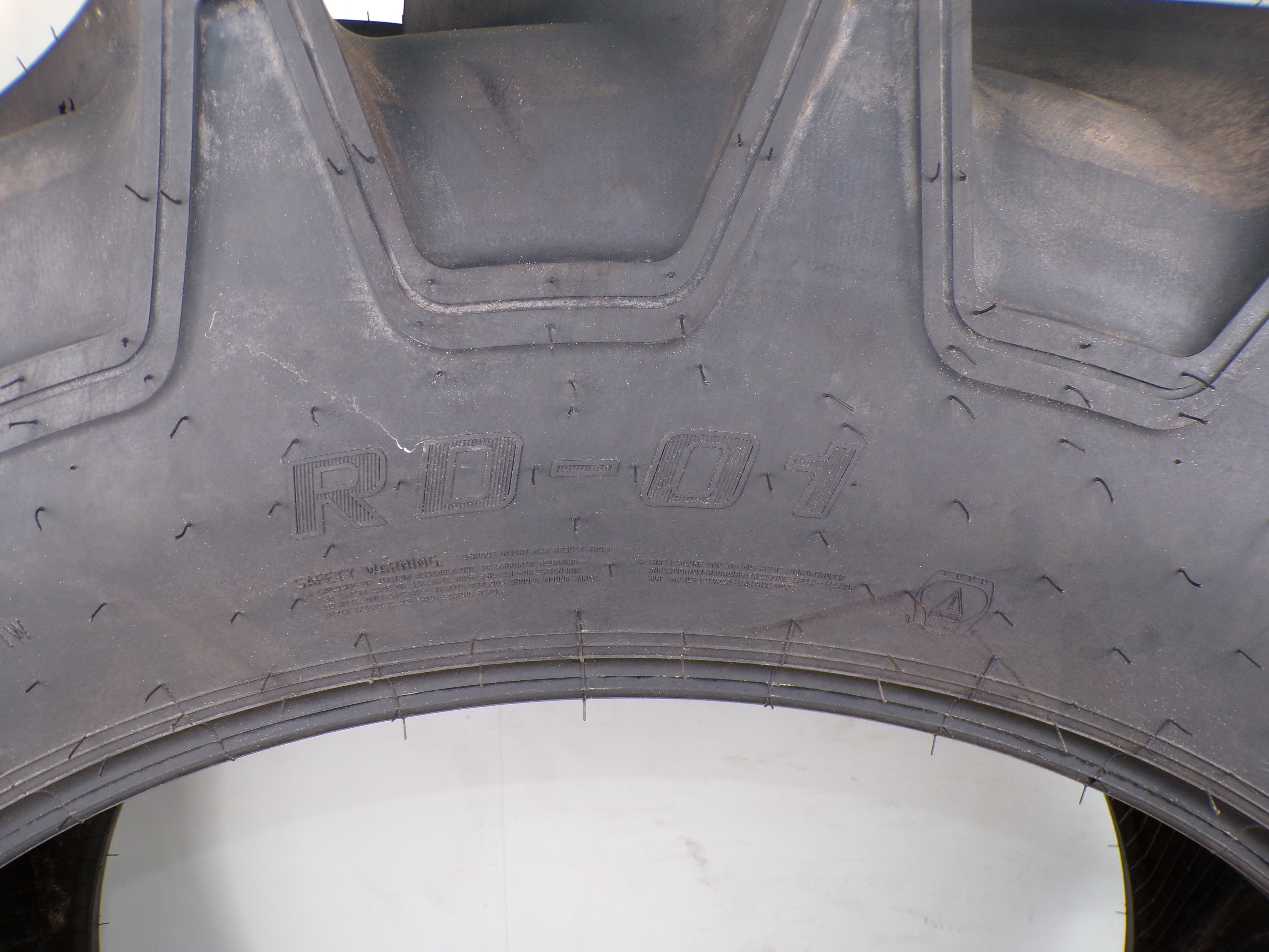 480/80R42 Cultor RD-01