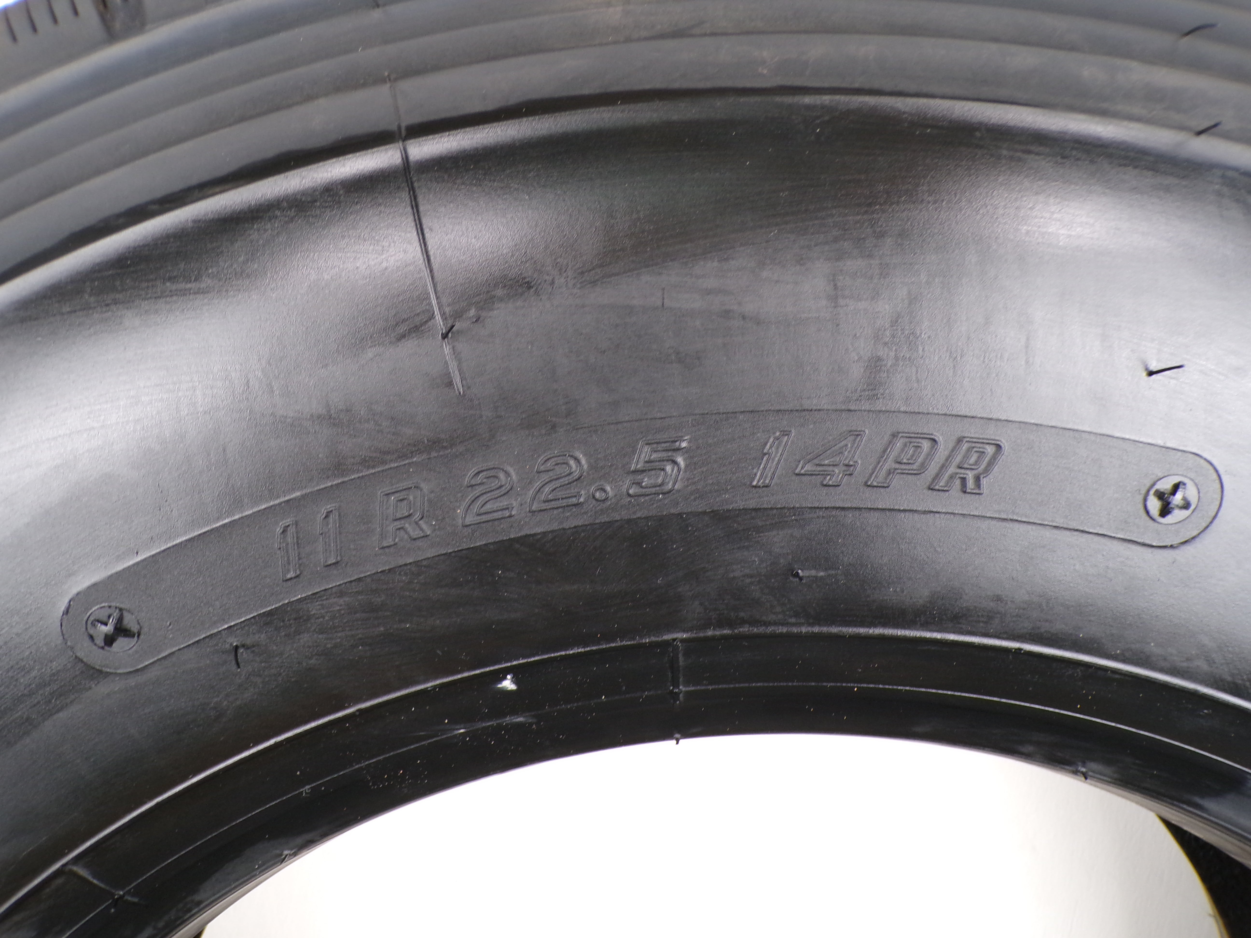 11R22.5 Firestone FS560 Plus Radial