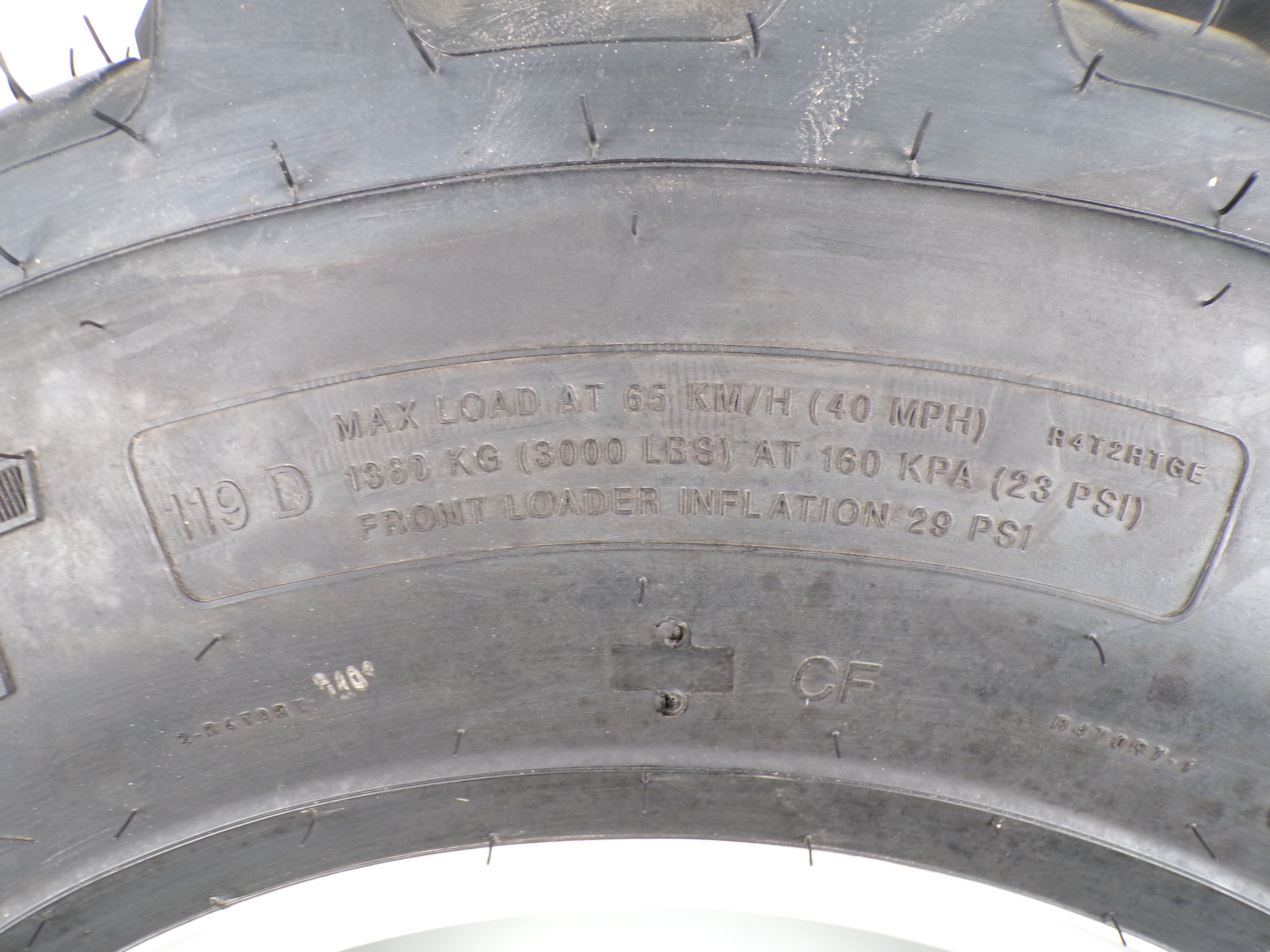320/85R20 GOODYEAR R14T (119D) ON 6-HOLE WHEEL