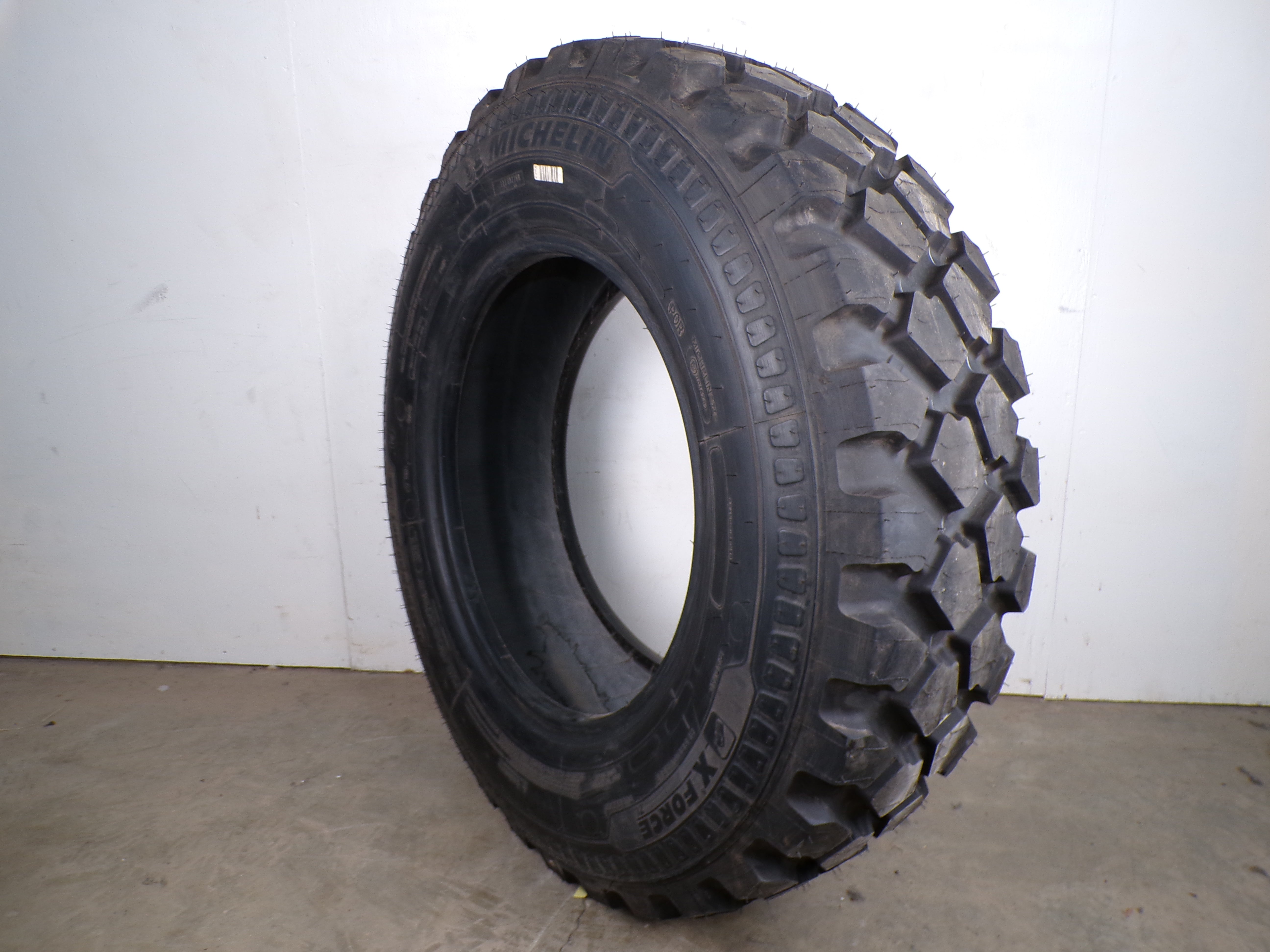 275/80R20 Michelin XZL X Force MPT Z