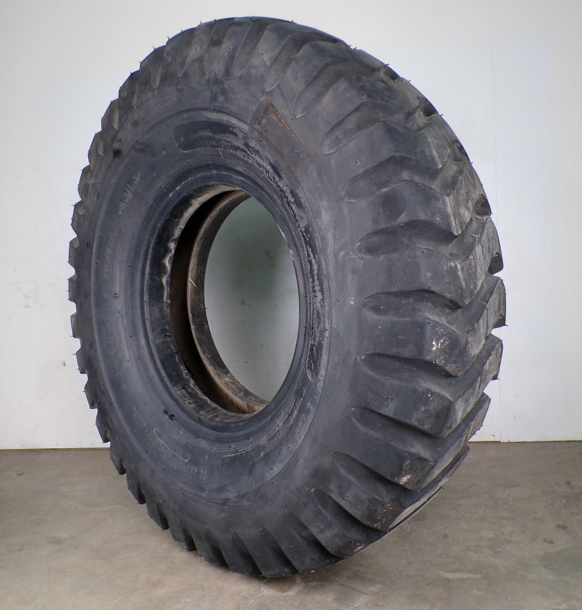 16.00-25 STA Rock Service E-3/L-3 NEW