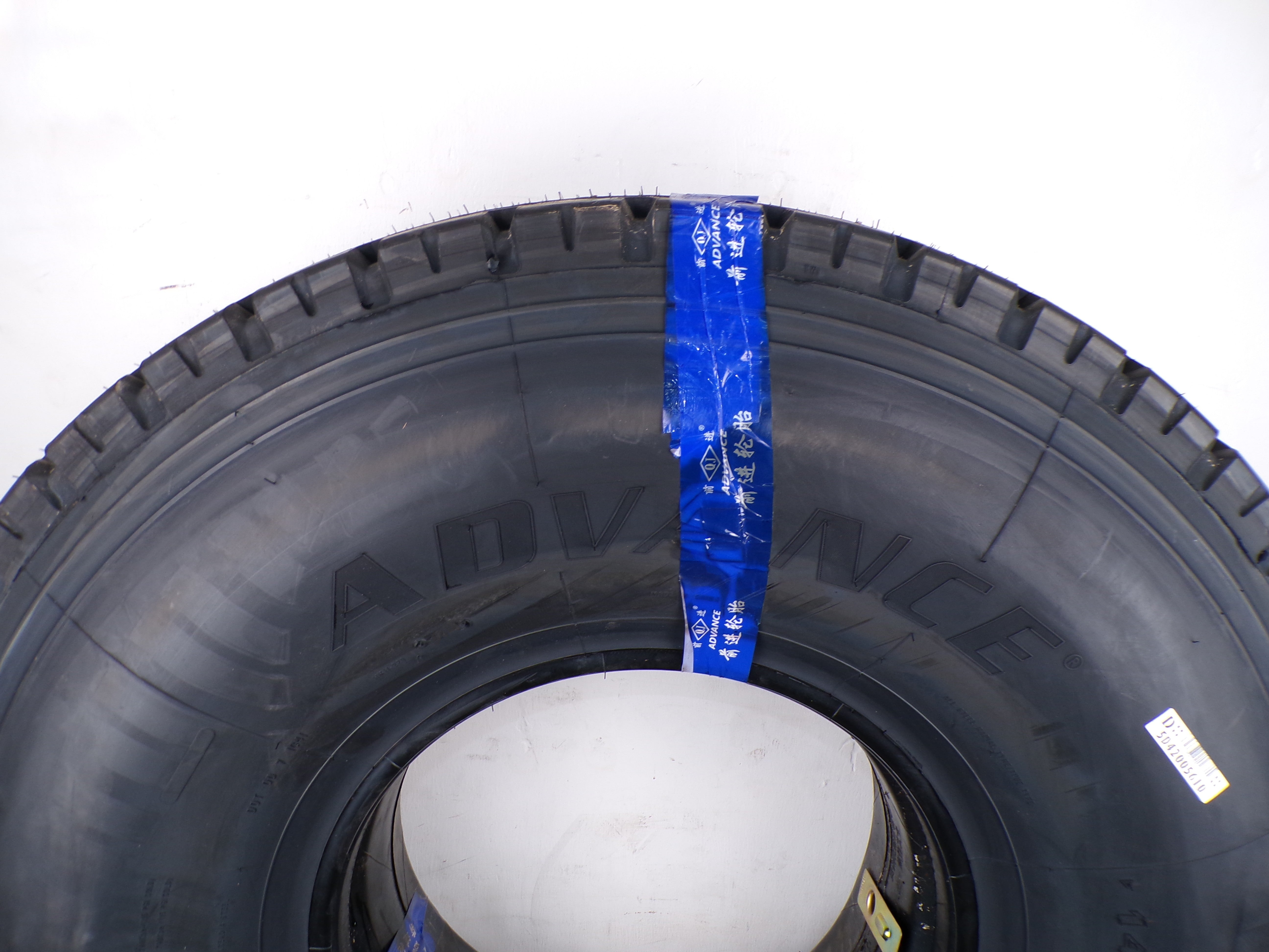 14.00R20 Advance GL661A