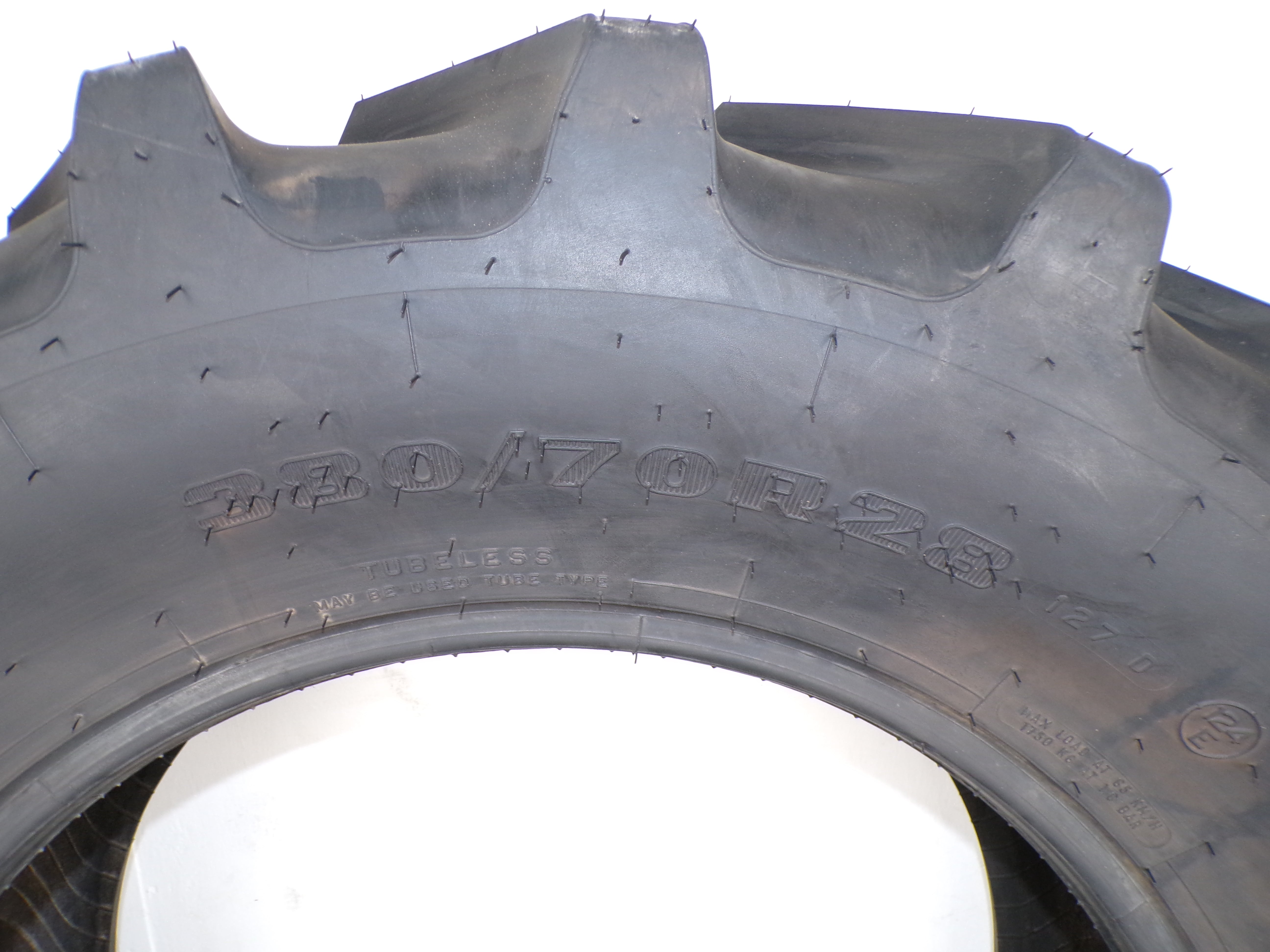 380/70R28 (13.6R28)Firestone Performer 70 Extra
