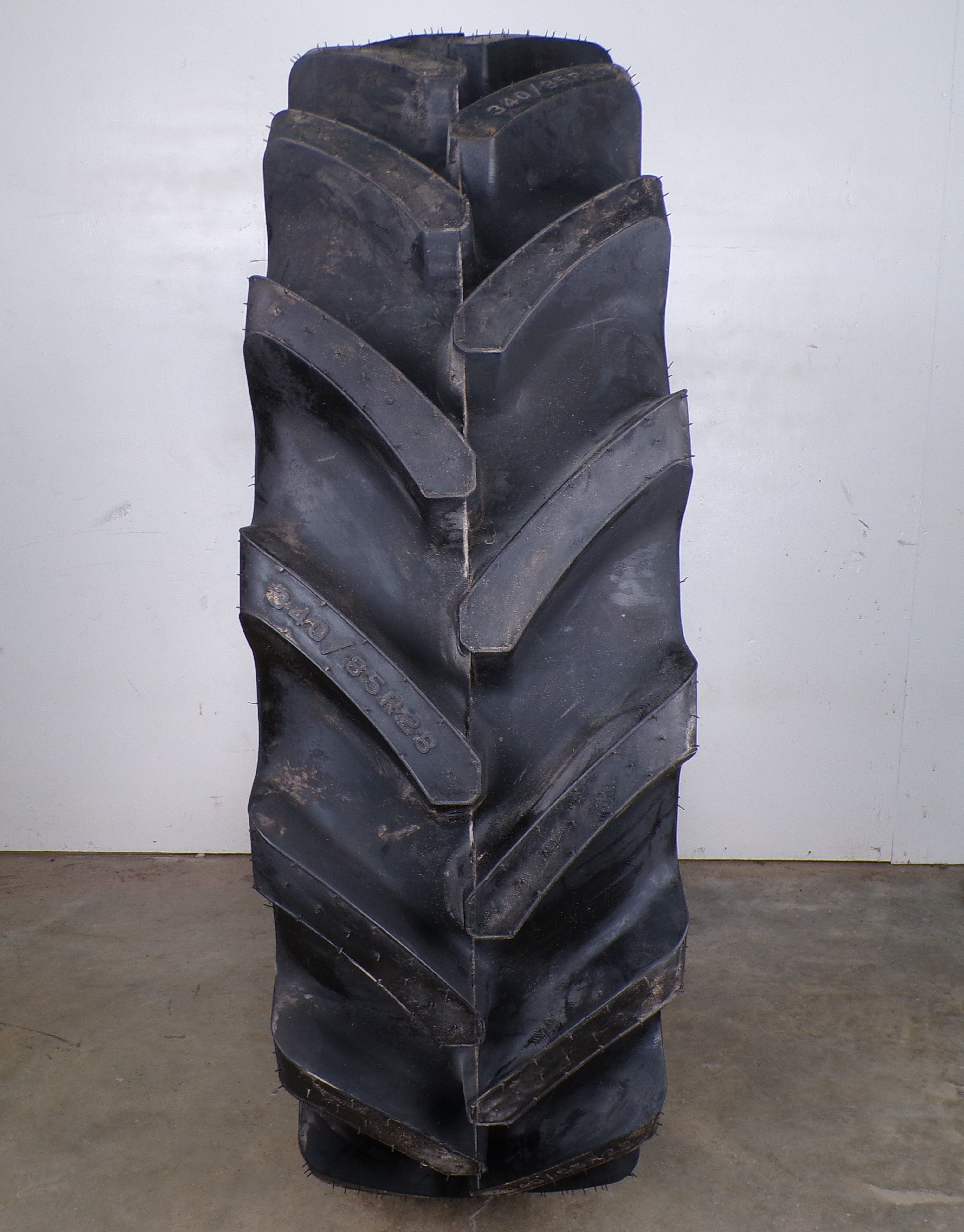 340/85R28 (13.6R28) Bridgestone VX-Tractor