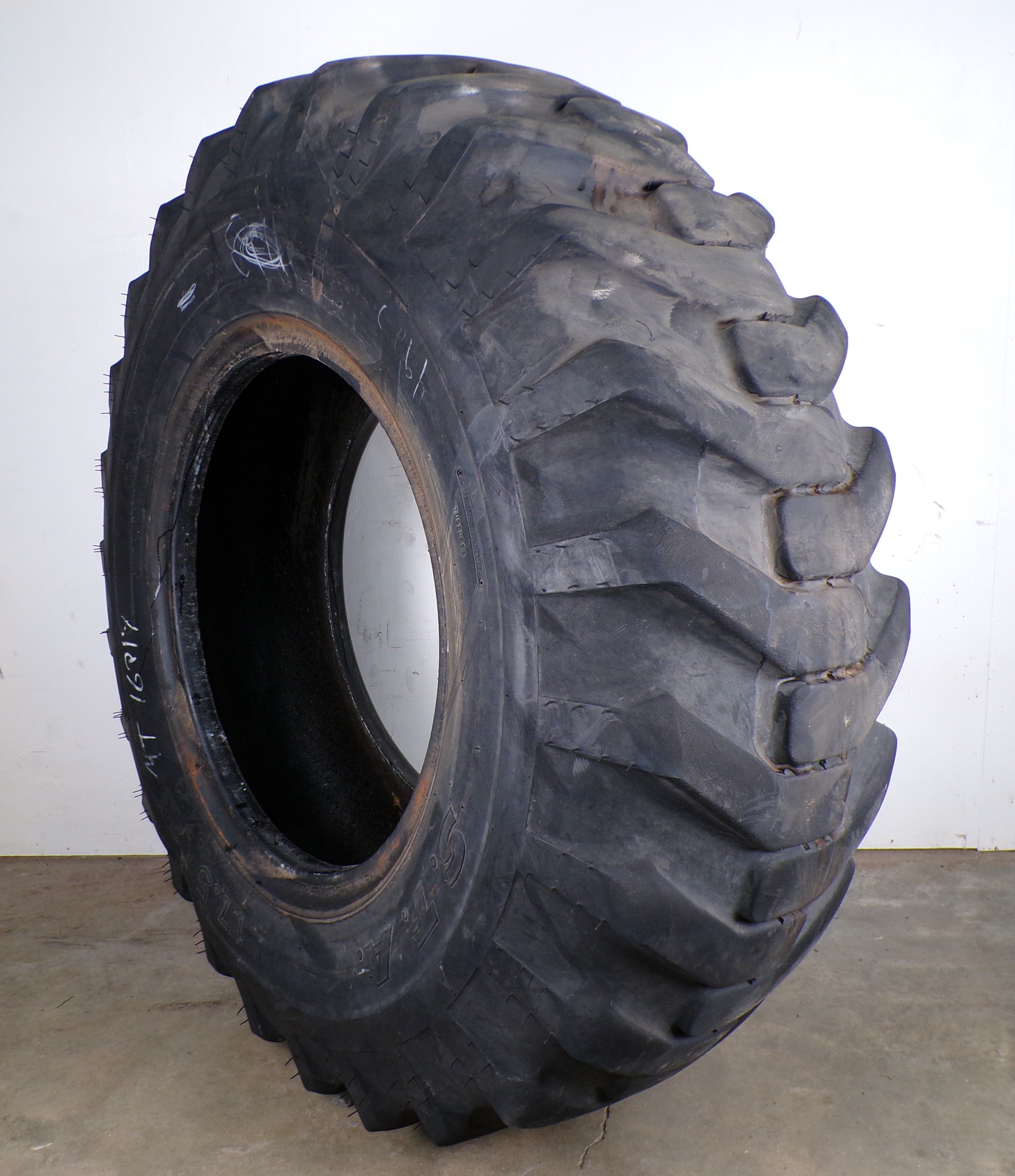 17.5-25 S.T.A. American Contractor E2/G2/L2 used