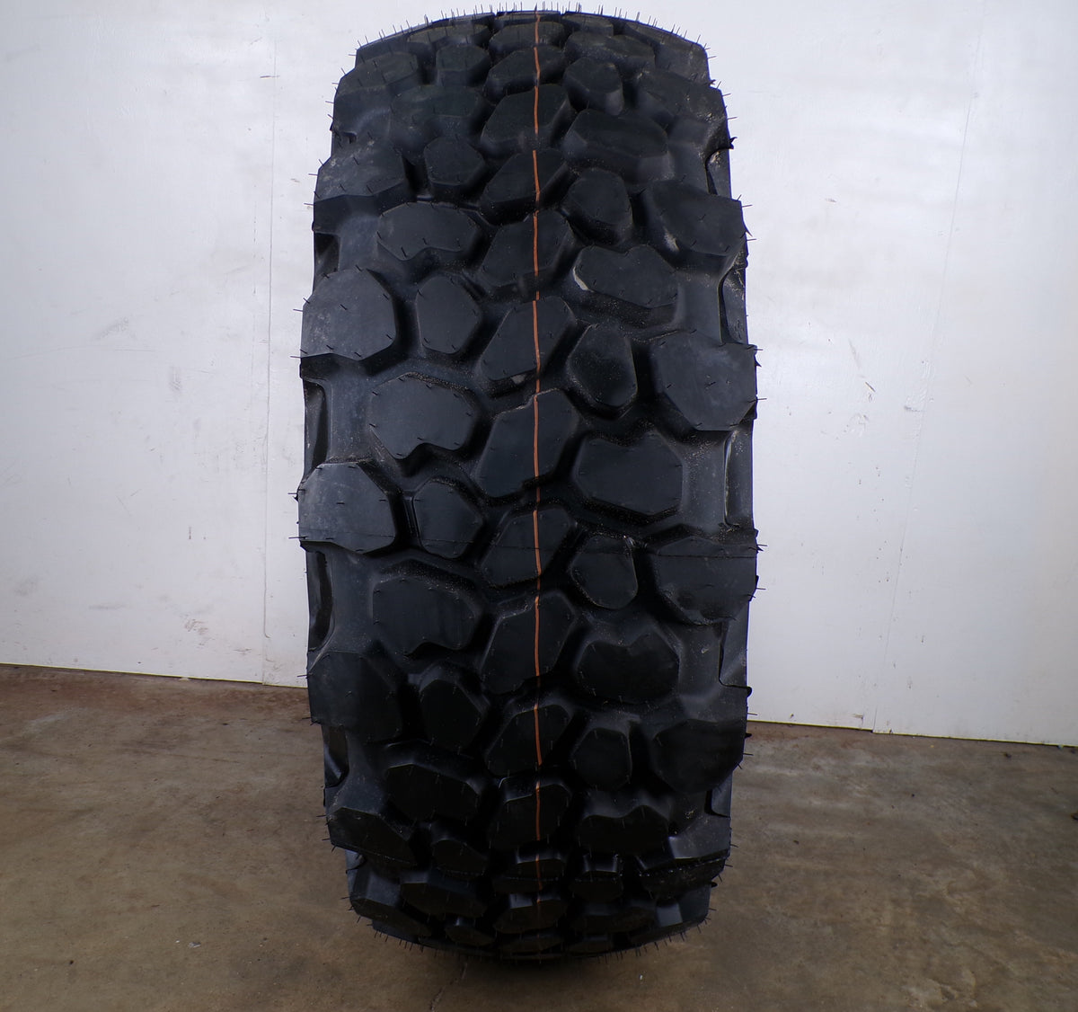 365/80R20 Continental MPT91 M+S New