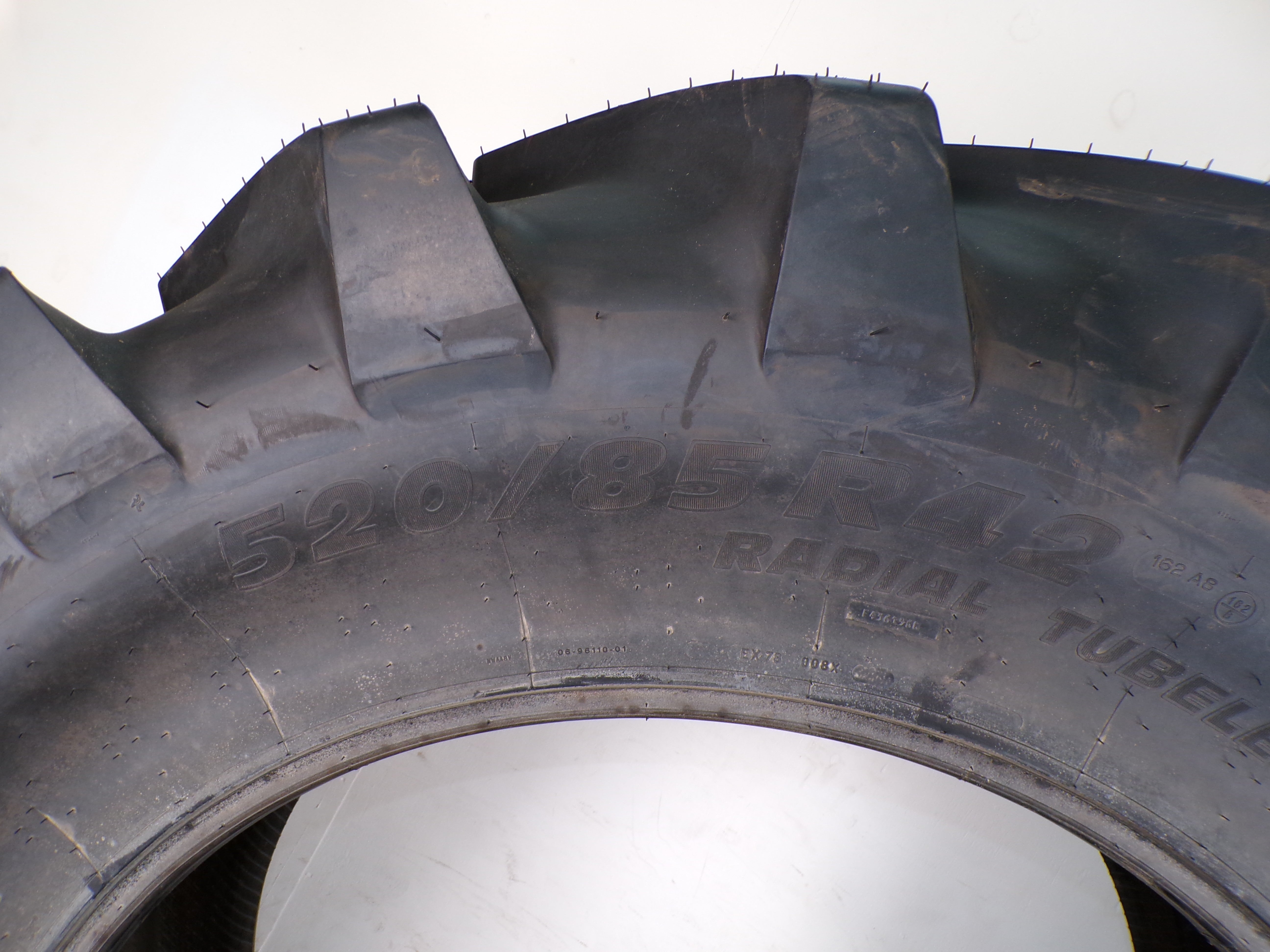 520/85R42 (20.8R42) Michelin Mega X BIB