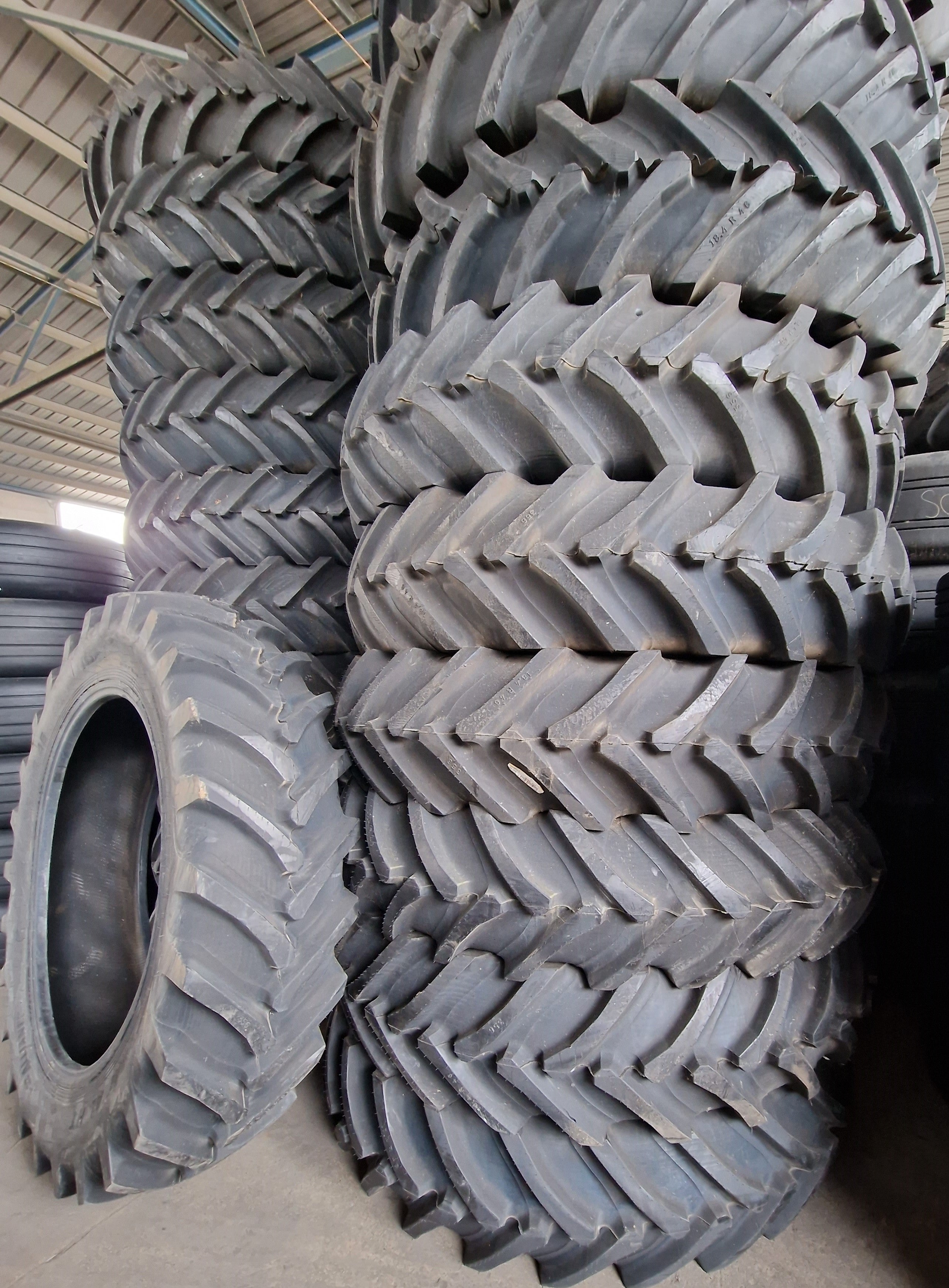 18.4R46 Alliance A-356 155A8/152B TL (480/80R46) NEW