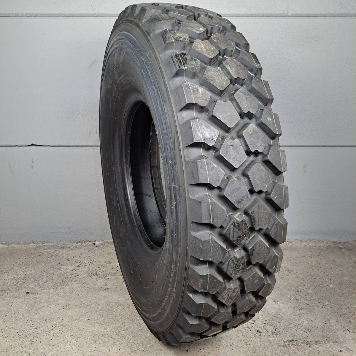 11.00R20 Michelin XZL 150/146K