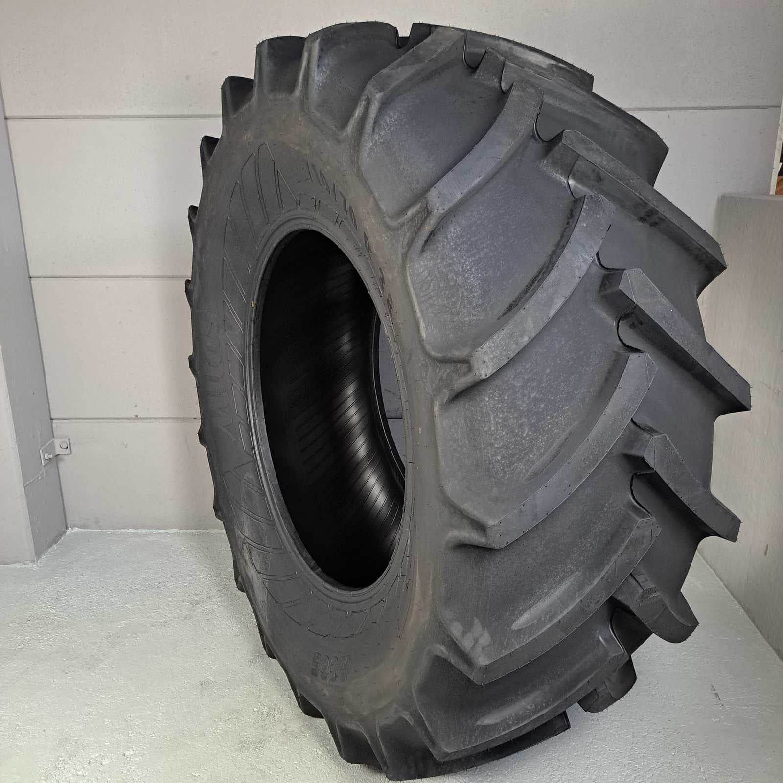 710/70R38 Mitas AC65 166D/169A8 NEW