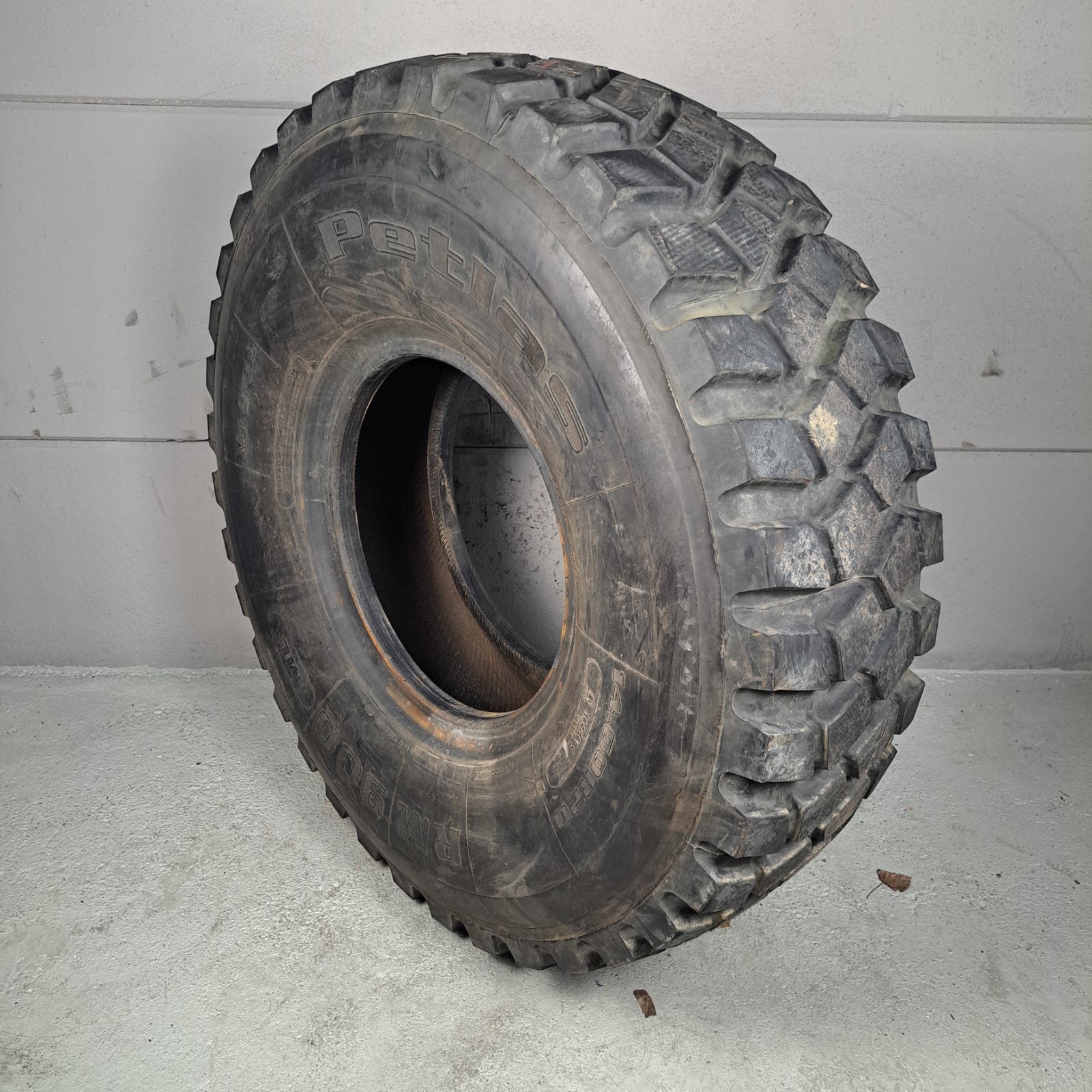 14.00R20 Petlas RM900 164/160G used