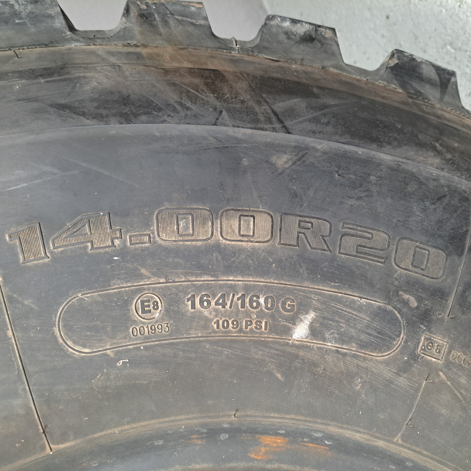 14.00R20 Petlas RM900 164/160G used