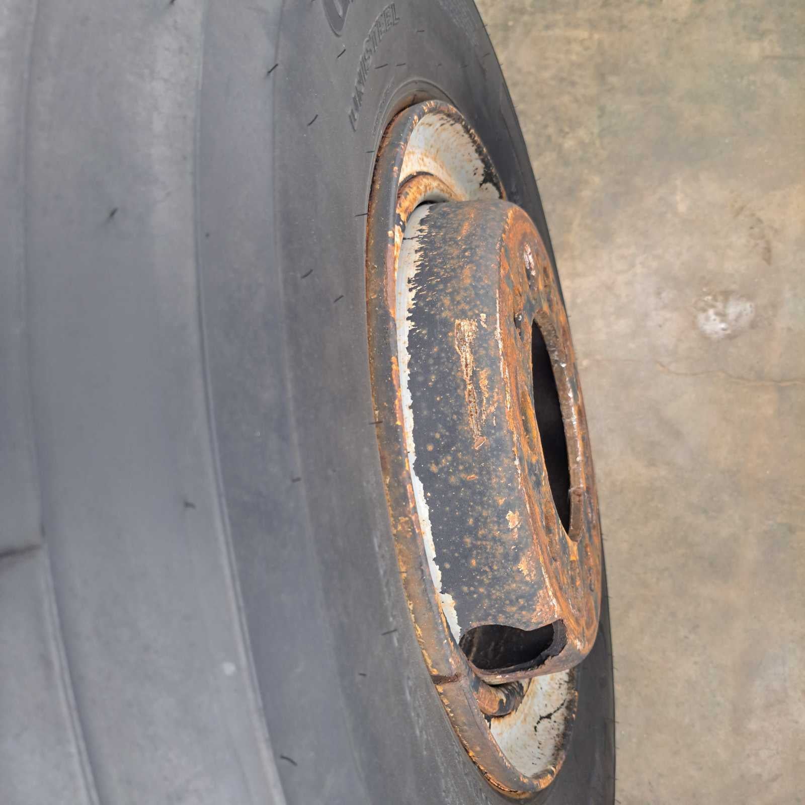10.00R15 Goodyear G114 Used on 10 hole used wheel