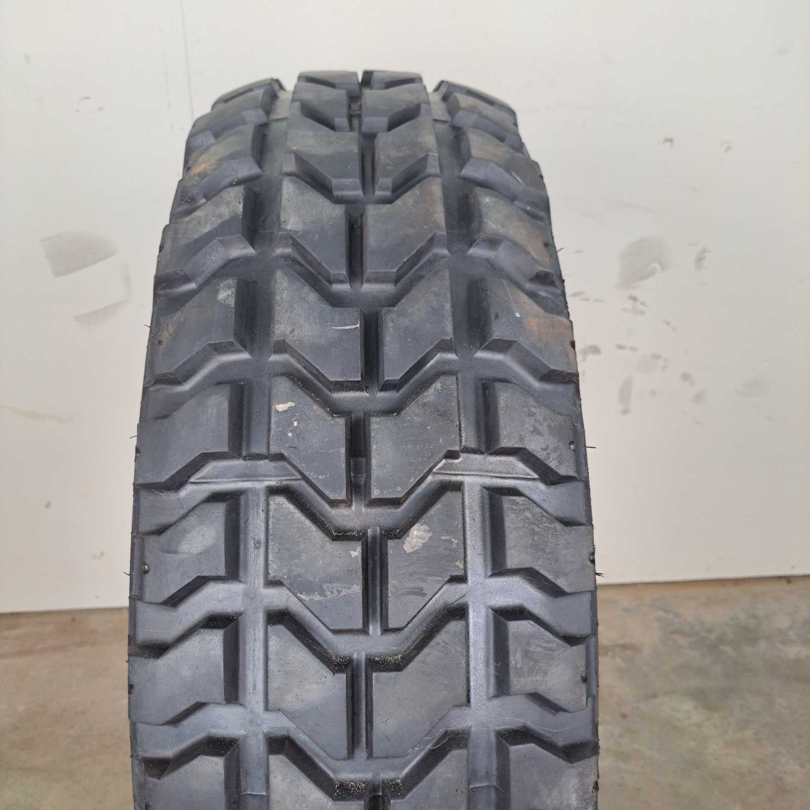 37X12.50R16.5LT Goodyear Wrangler MT Used