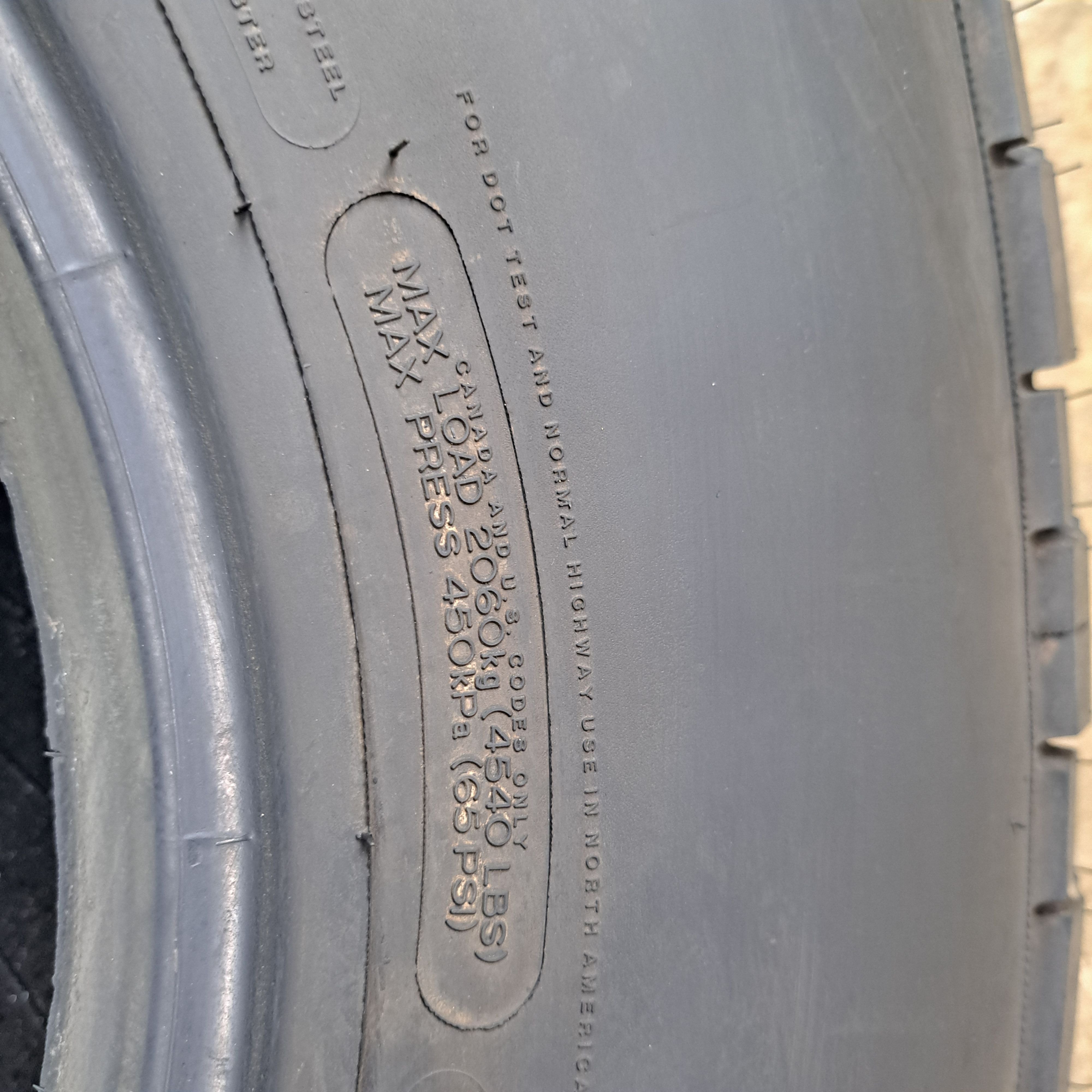 37X12.50R16.5LT BFGoodrich Baja T/A Used