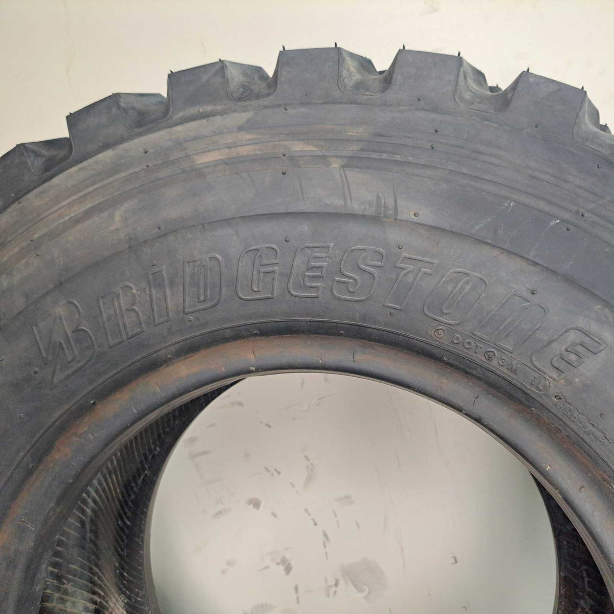 445/80R25 Bridgestone V-steel G-traction NEW