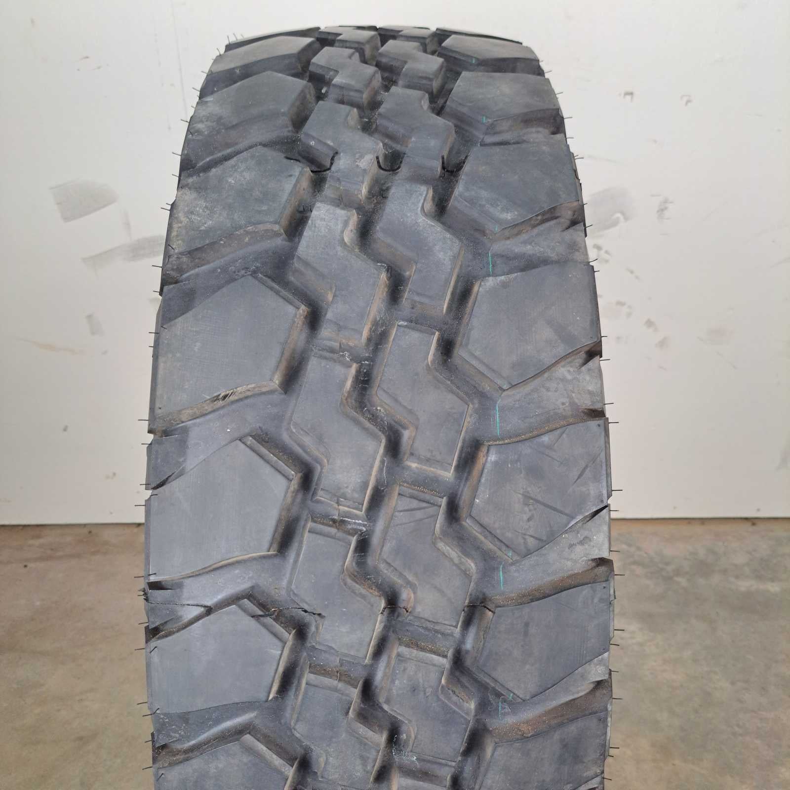 37X12.50R16.5LT BFGoodrich Baja T/A New
