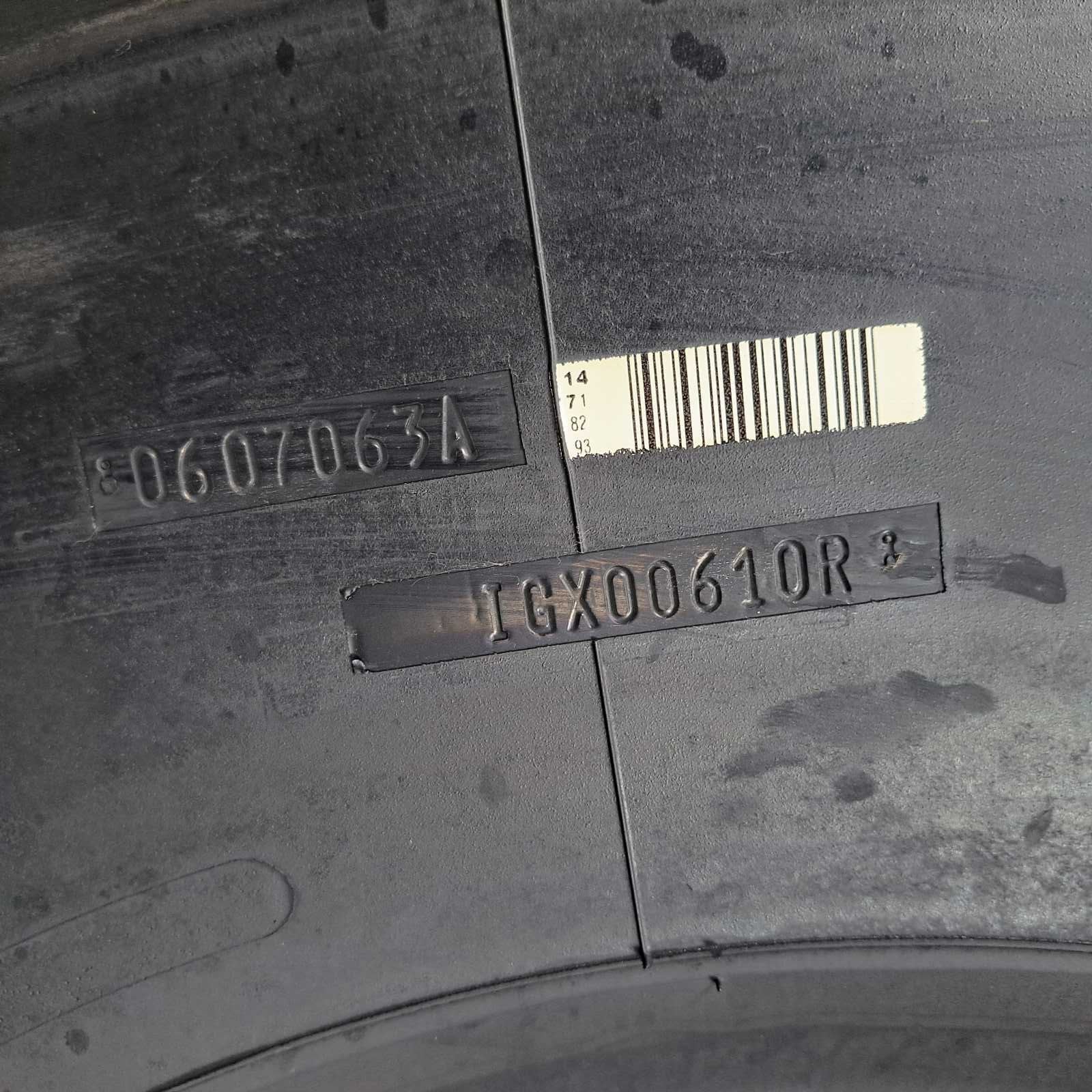 24R21 (605/70R21) Michelin XZL