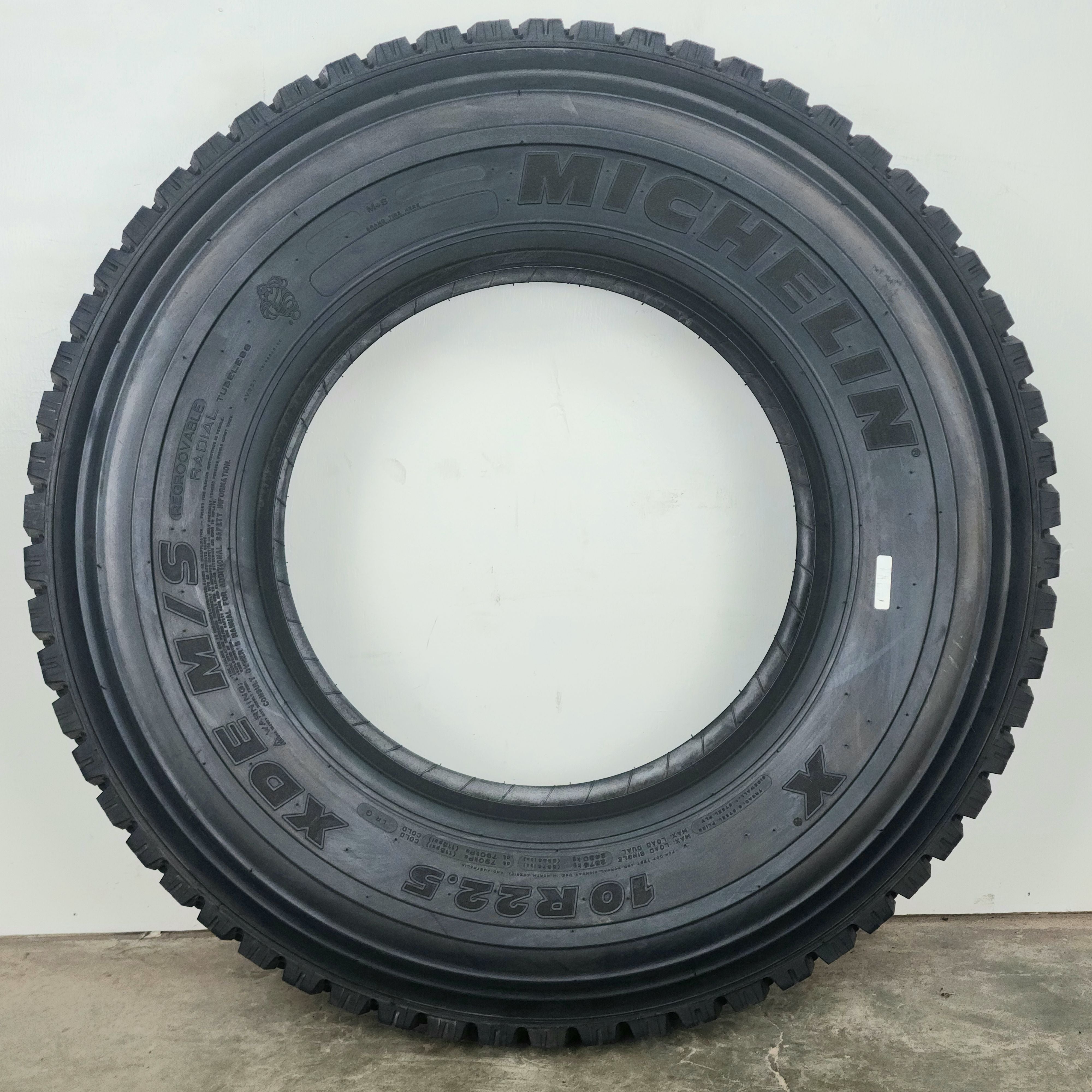 10R22.5 Michelin XDE M/S 141/139L G