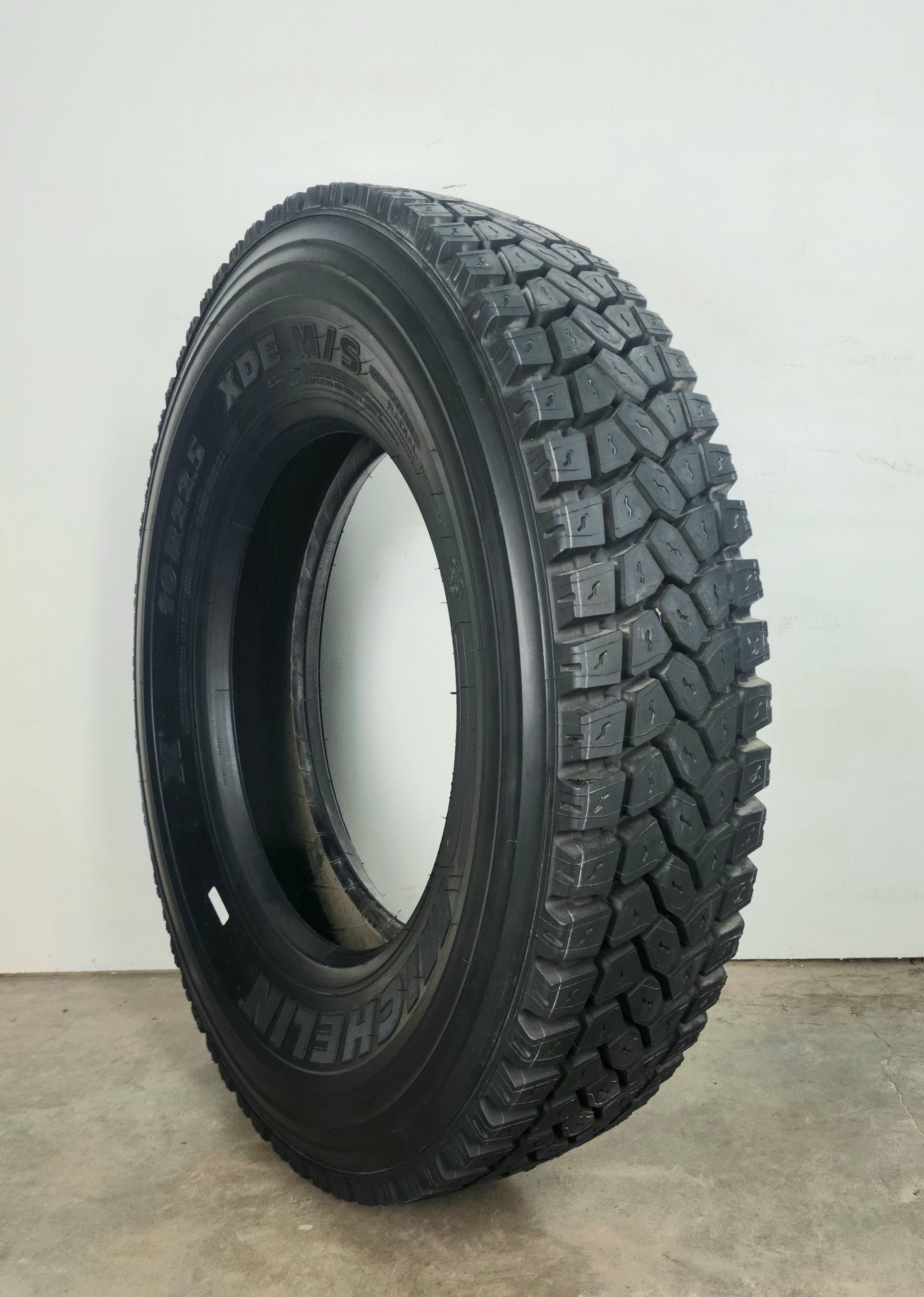 10R22.5 Michelin XDE M/S 141/139L G