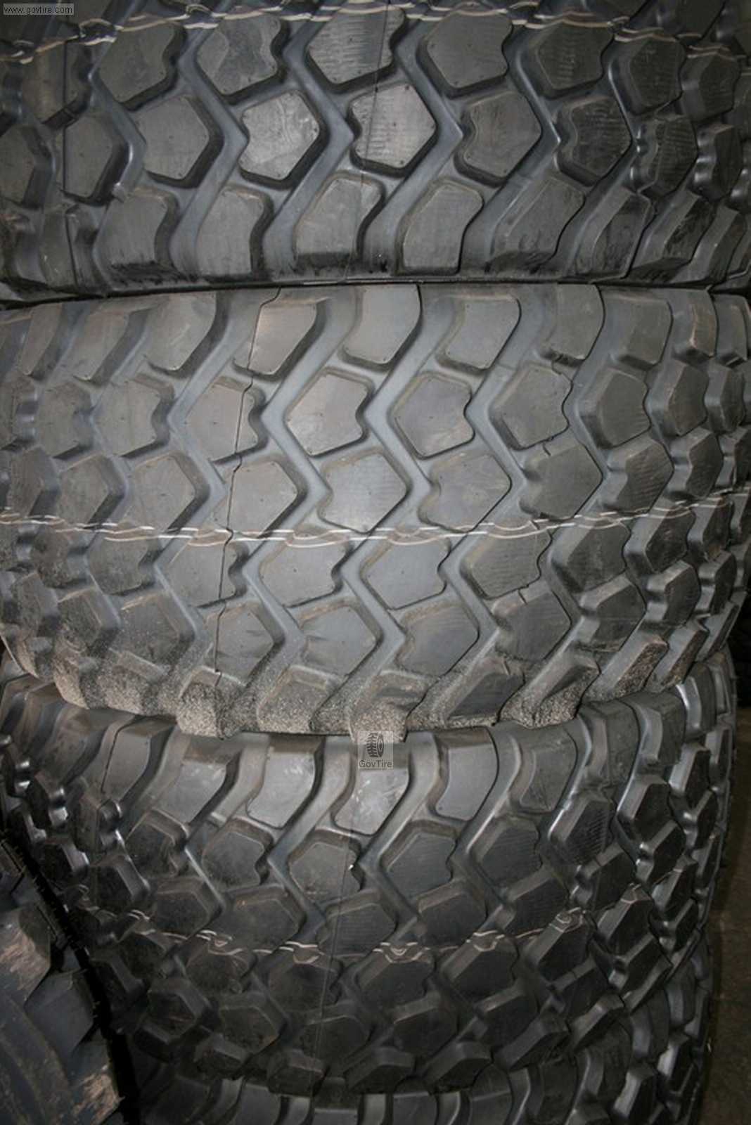 24R21 (605/70R21) Michelin XZL