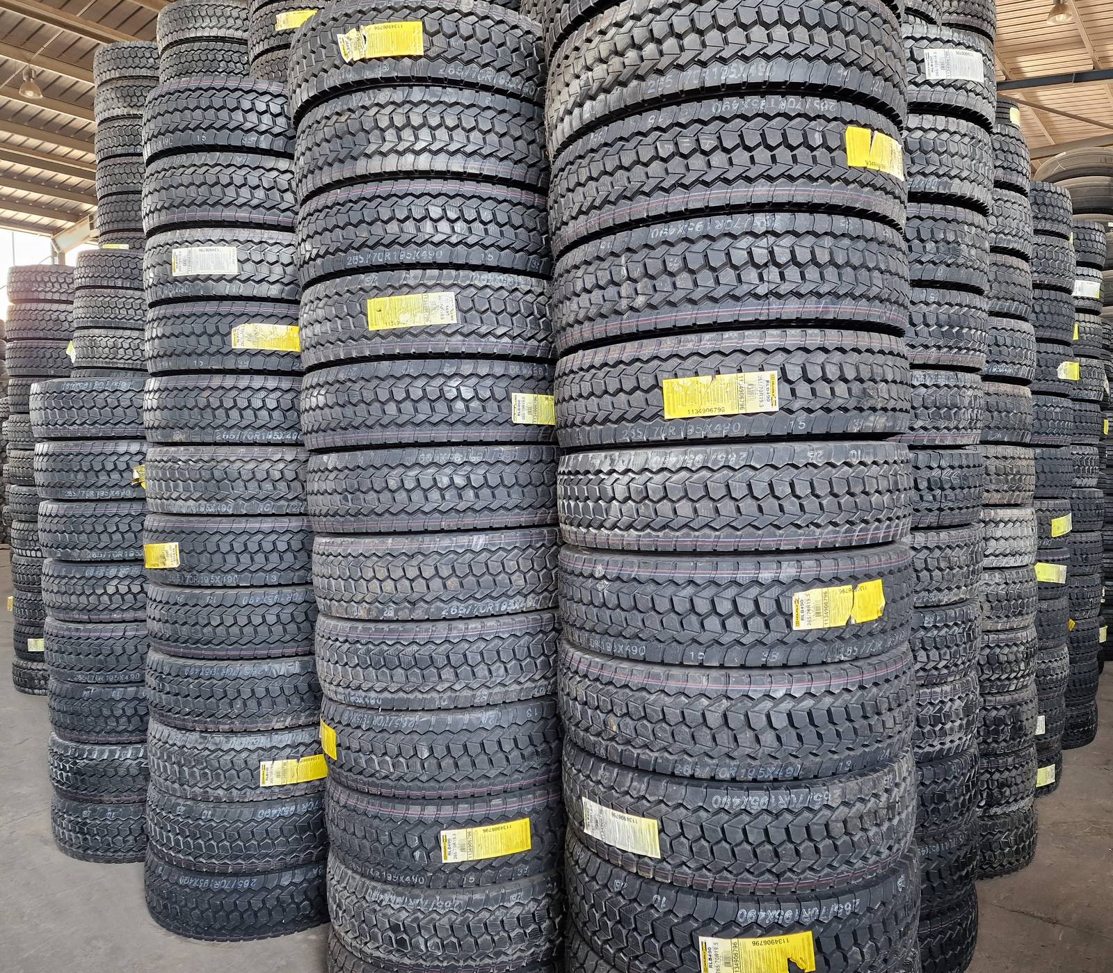 265/70R19.5 Double Coin RLB490 143/141K NEW