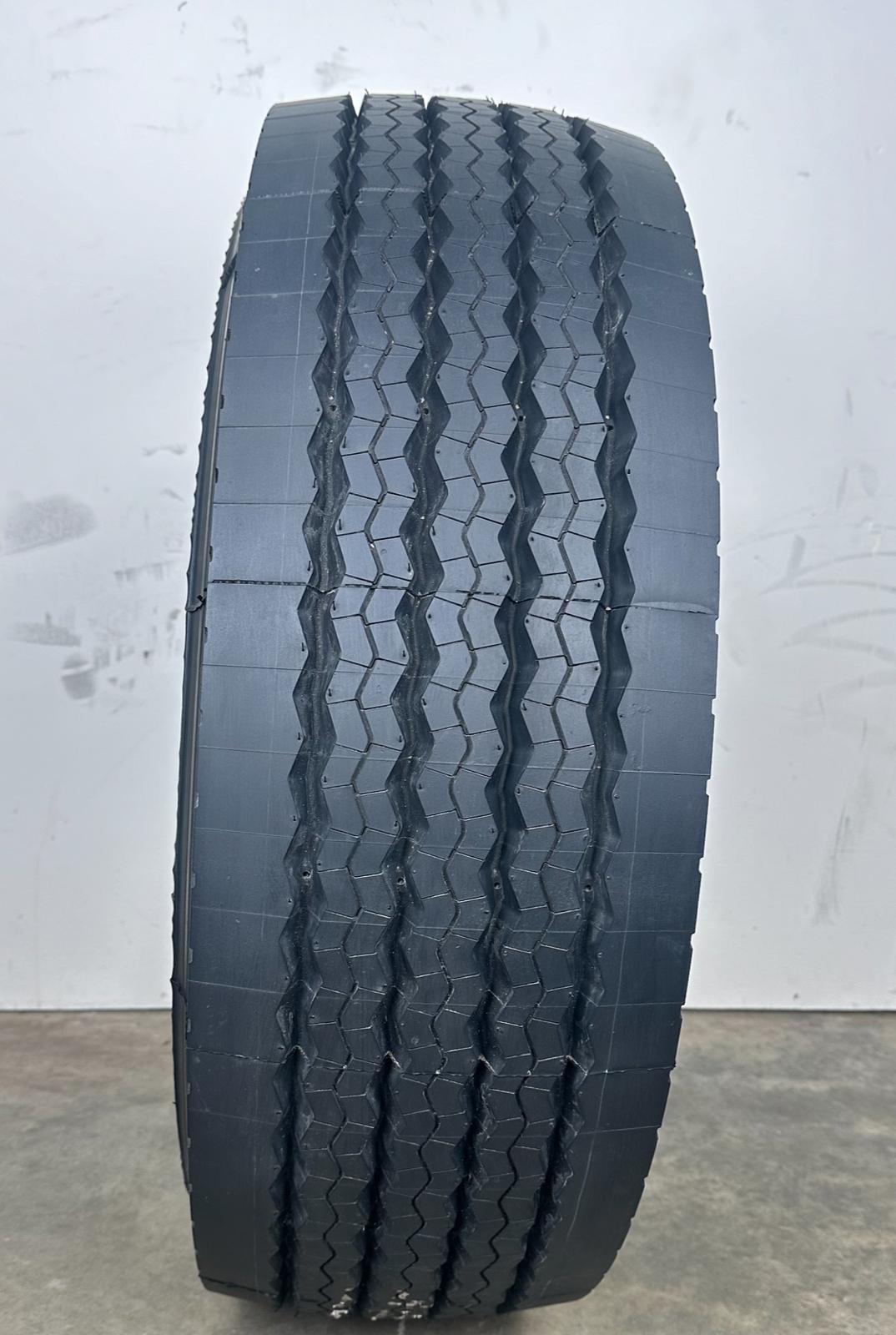 285/70R19.5 Michelin XTE2 NEW