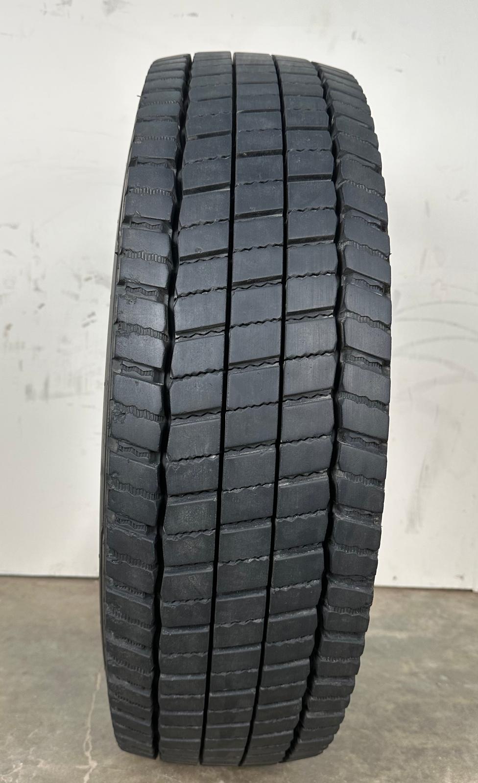 225/70R19.5 Continental Hybrid HD3 used