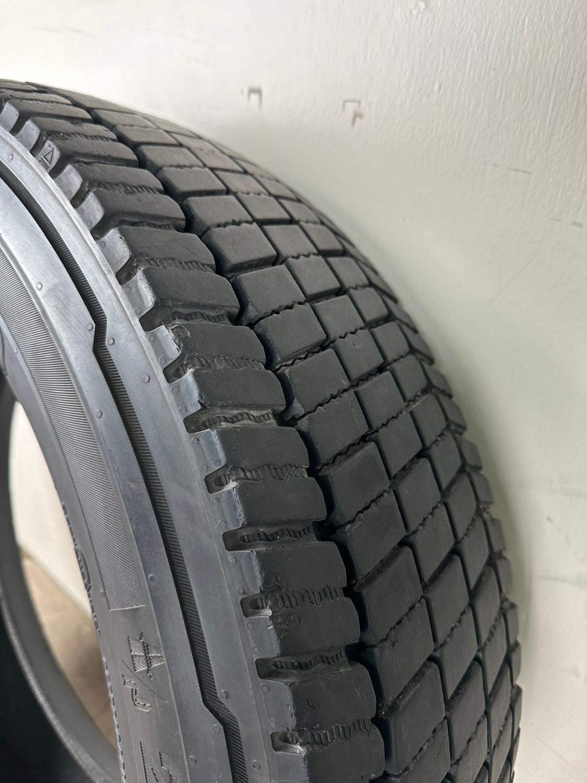225/70R19.5 Continental Hybrid HD3 used