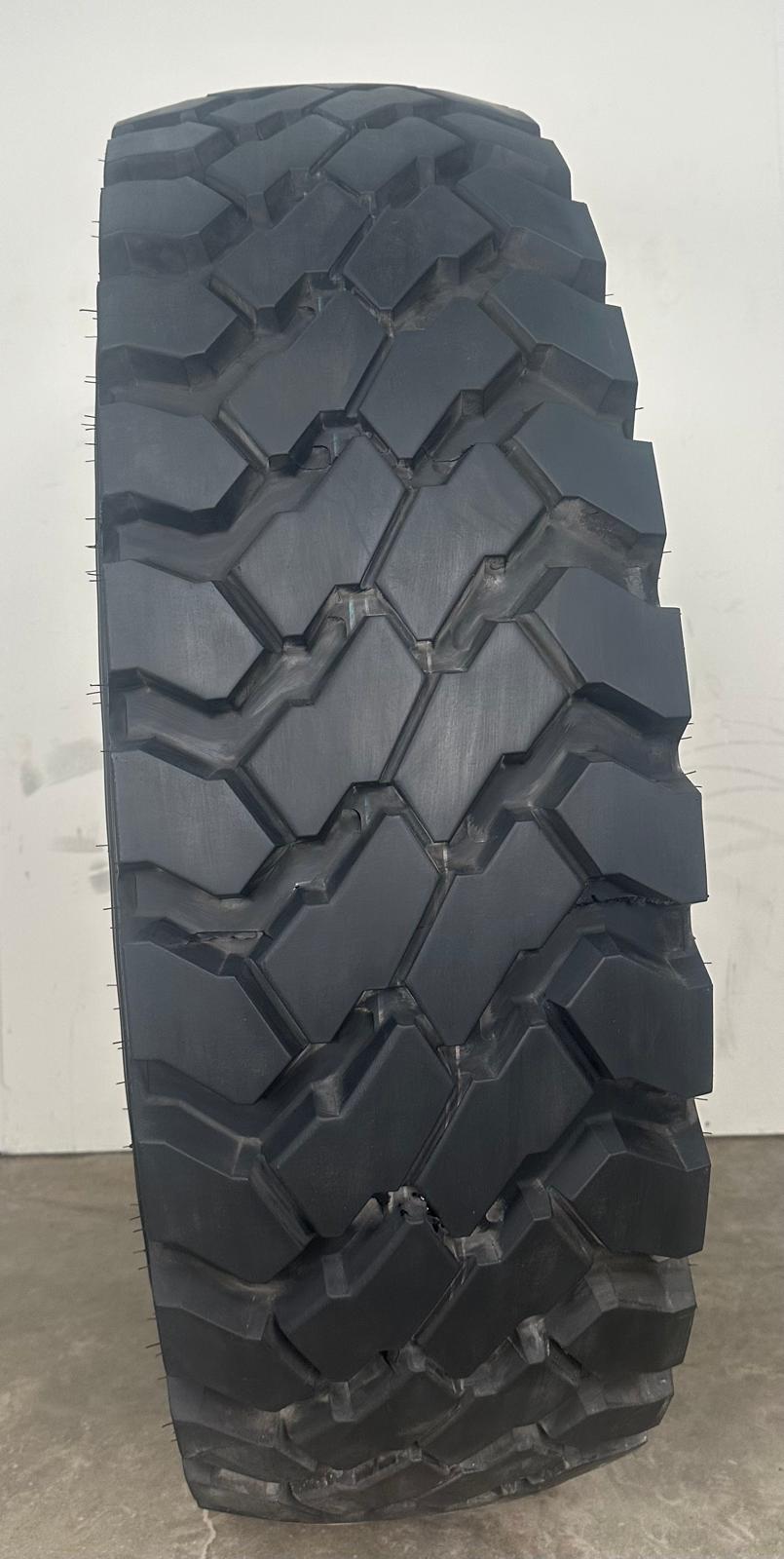 14.00R20 Continental HCS 164/160K used