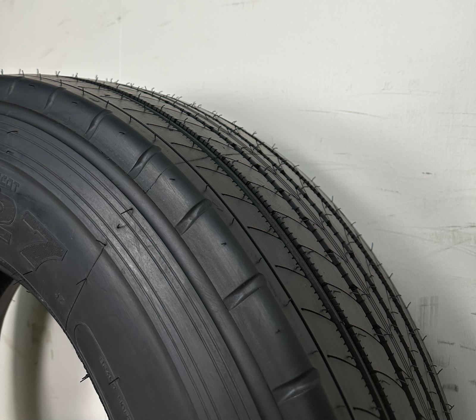 285/70R19.5 Bridgestone R227 NEW