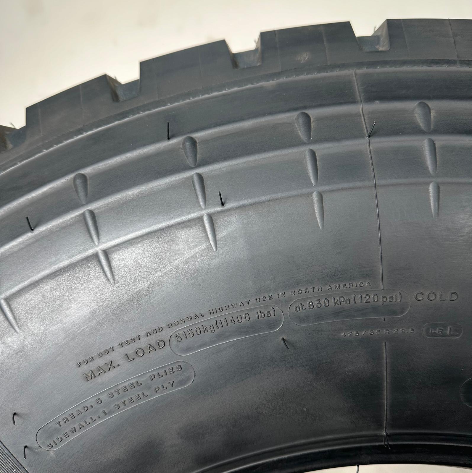 425/65R22.5 Michelin XZY3 165K NEW