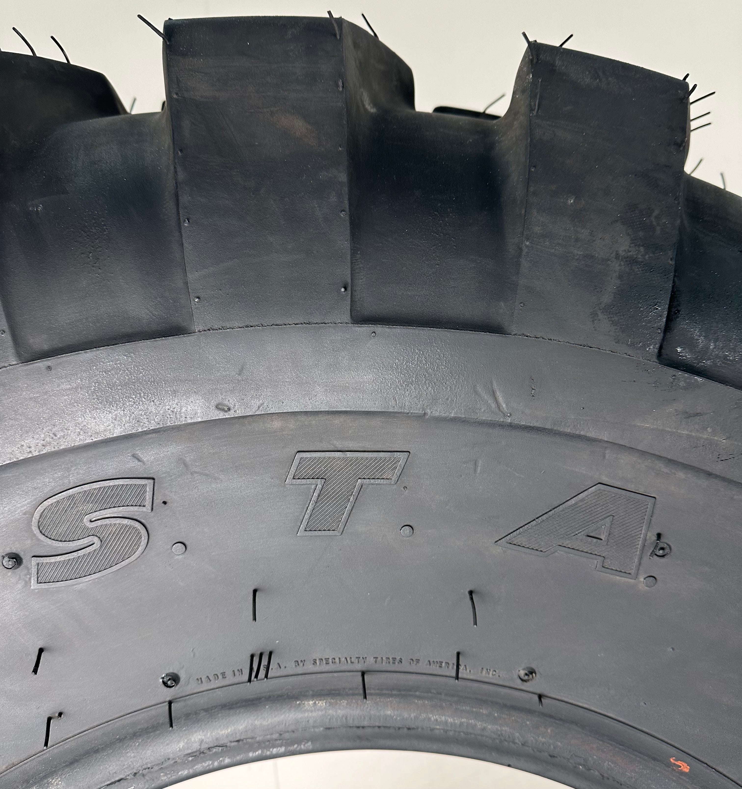 20.5-25 American Contractor S.T.A E2/G2/L2 New