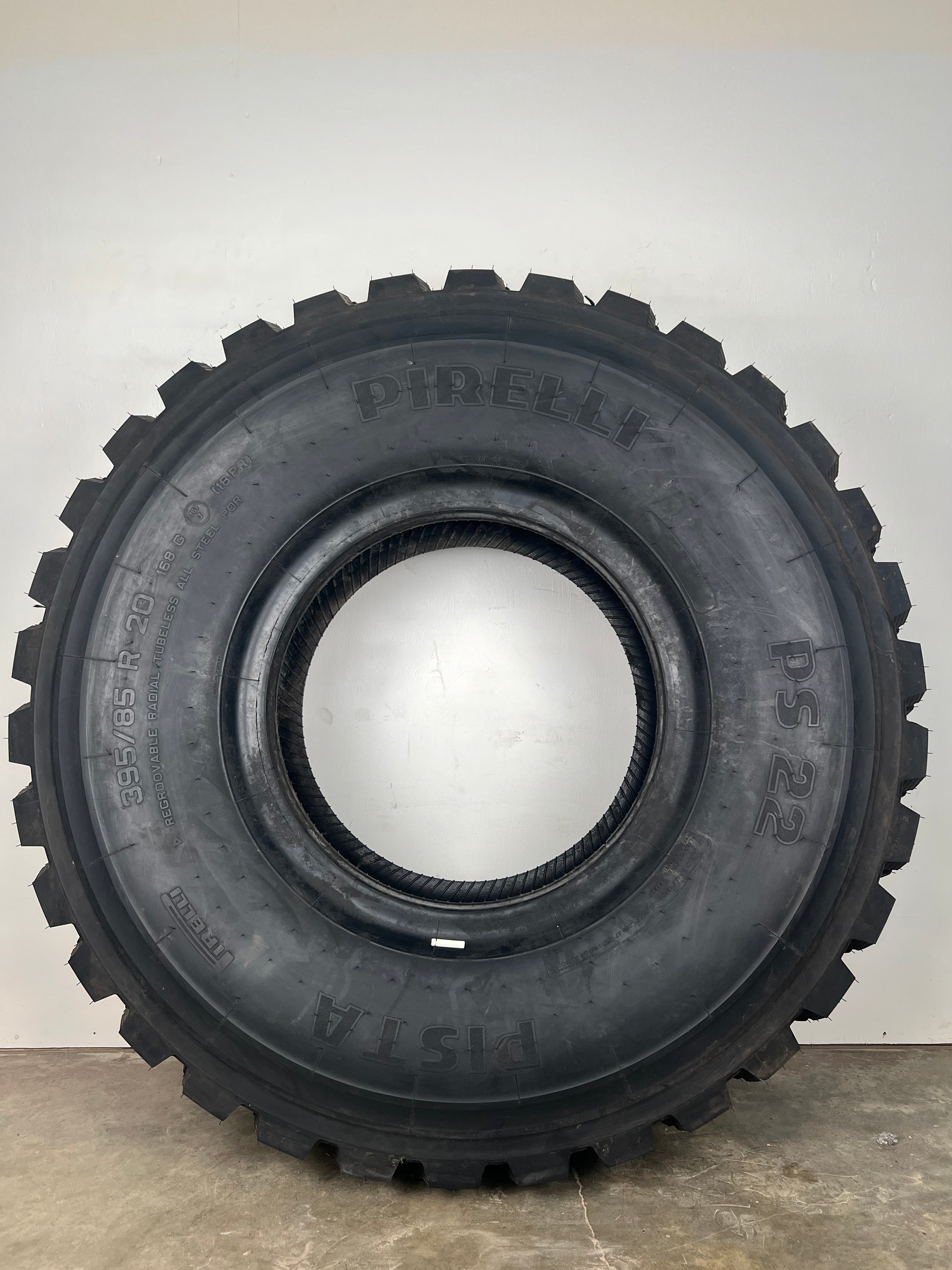 395/85R20 Pirelli Pista PS22 *NEW*