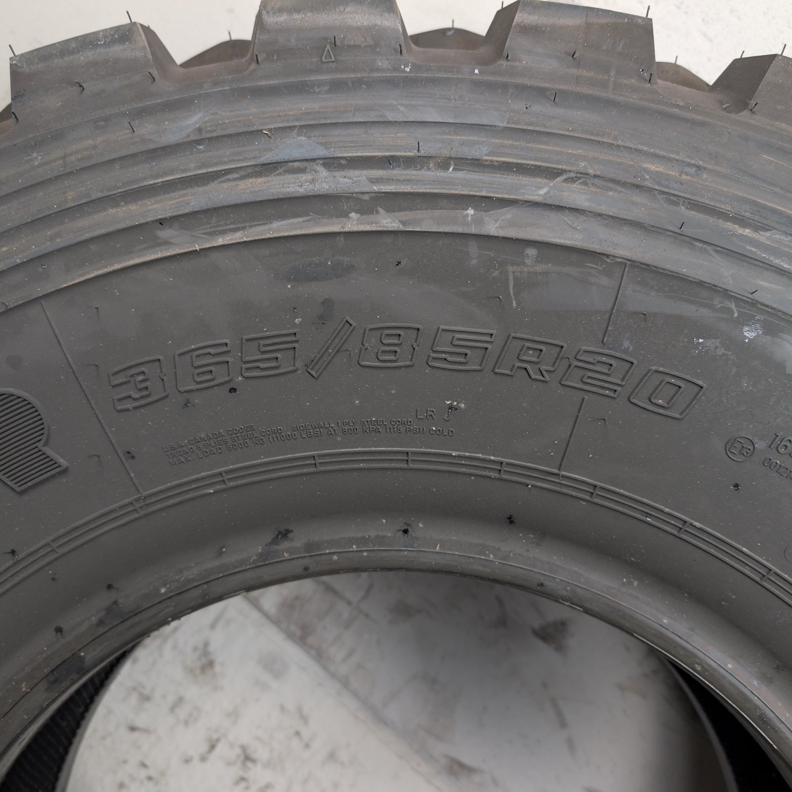 365/85R20 GoodYear Offroad ORD 164J NEW