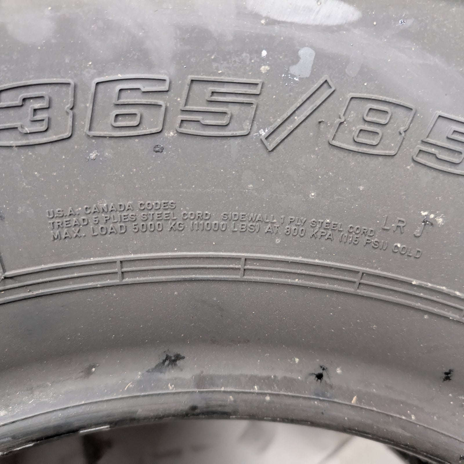365/85R20 GoodYear Offroad ORD 164J NEW