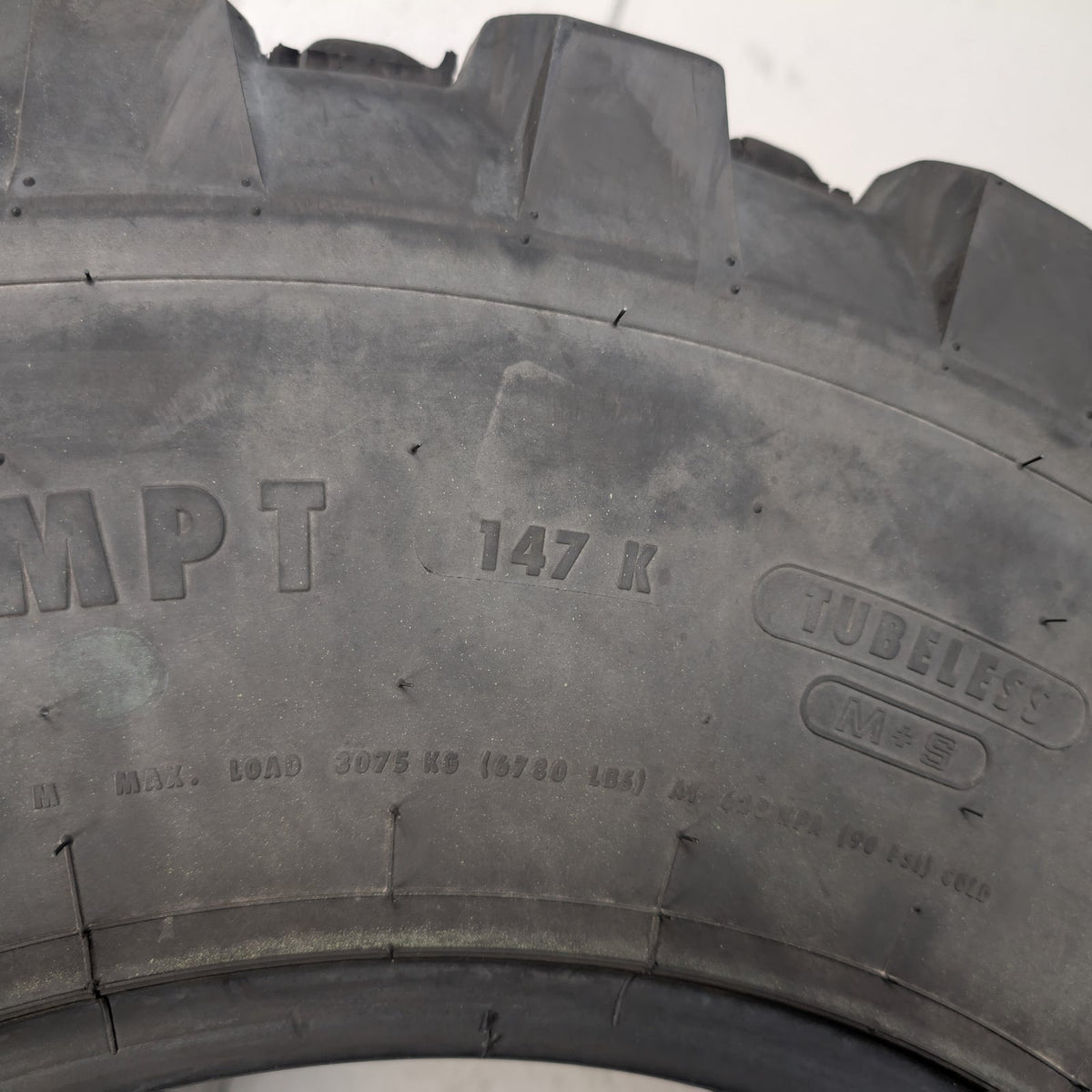 335/80R20 Continental MPT81 Used