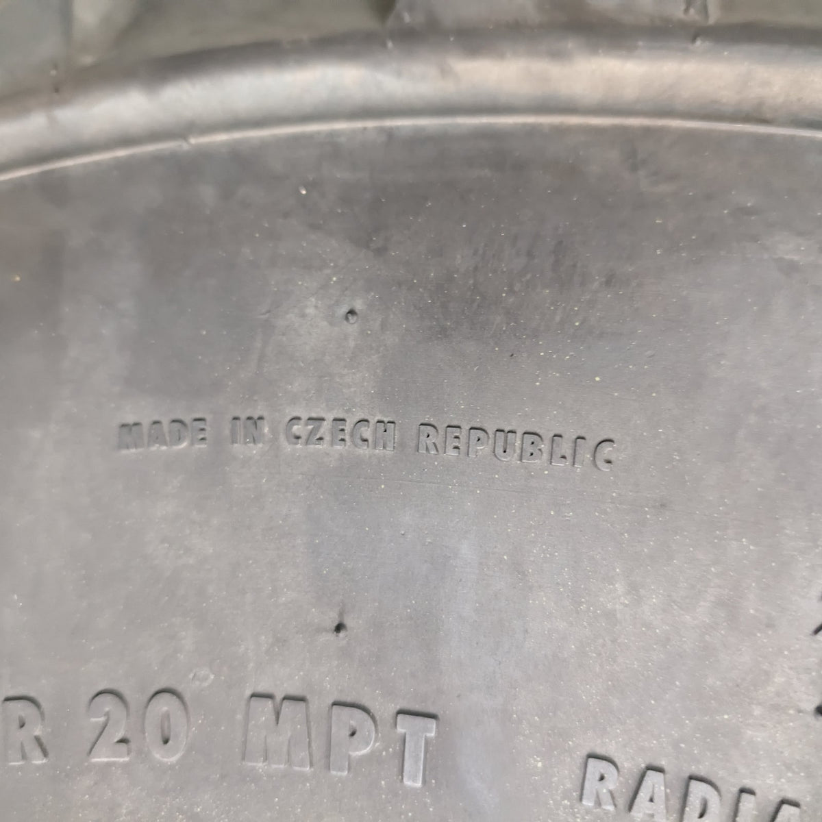 335/80R20 Continental MPT81 Used
