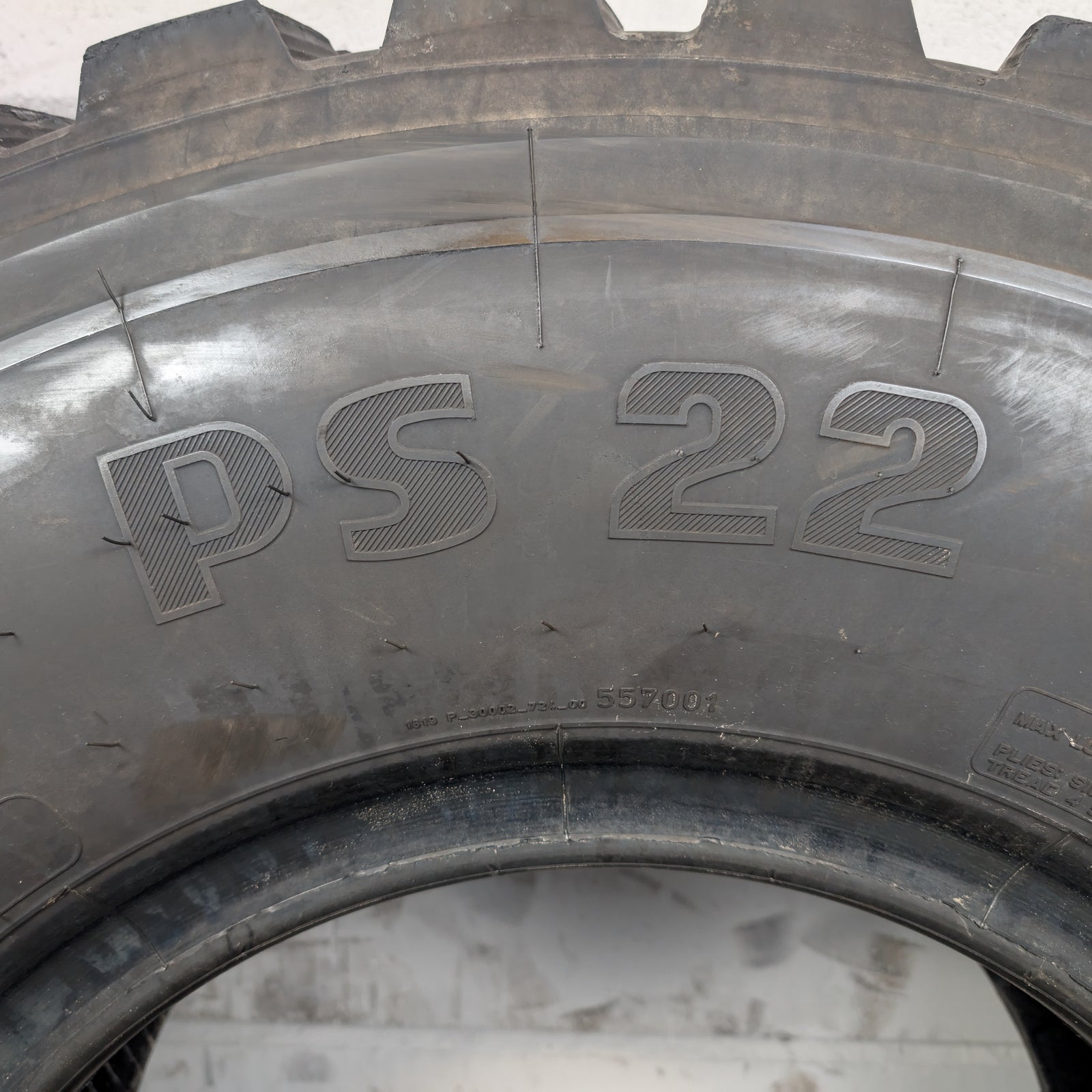 365/85R20 Pirelli PS22 Pista 164G used