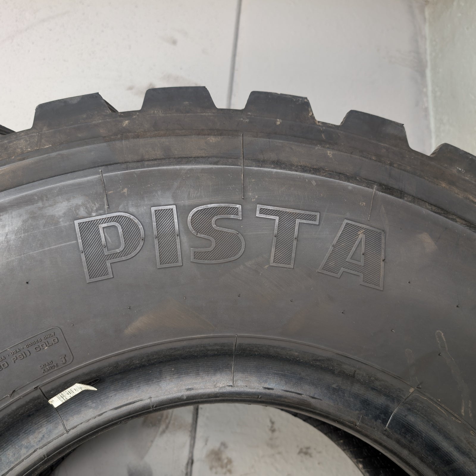 365/85R20 Pirelli PS22 Pista 164G used