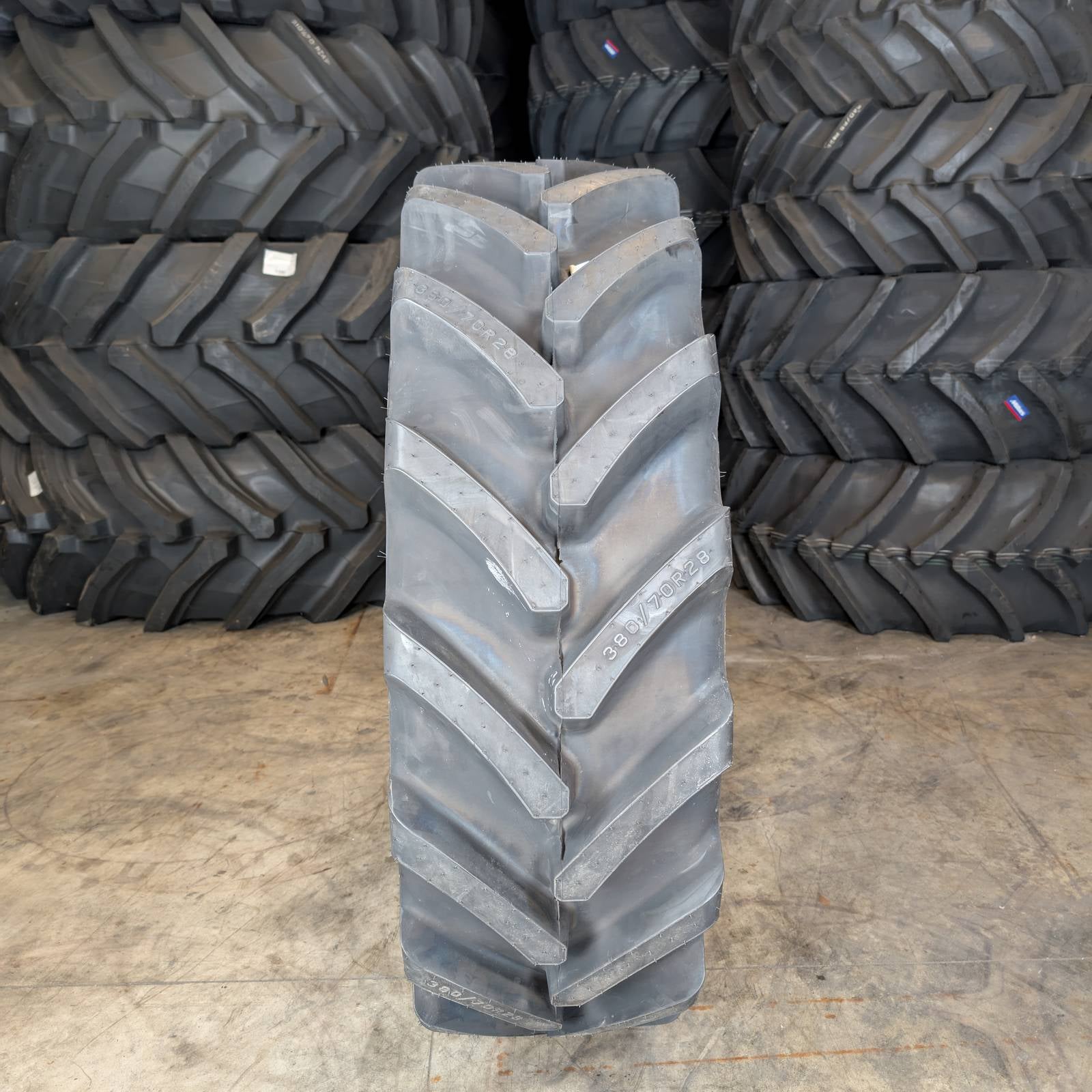 380/85R30 (14.9R30) BRIDGESTONE VX-TRACTOR 140D/137E TL