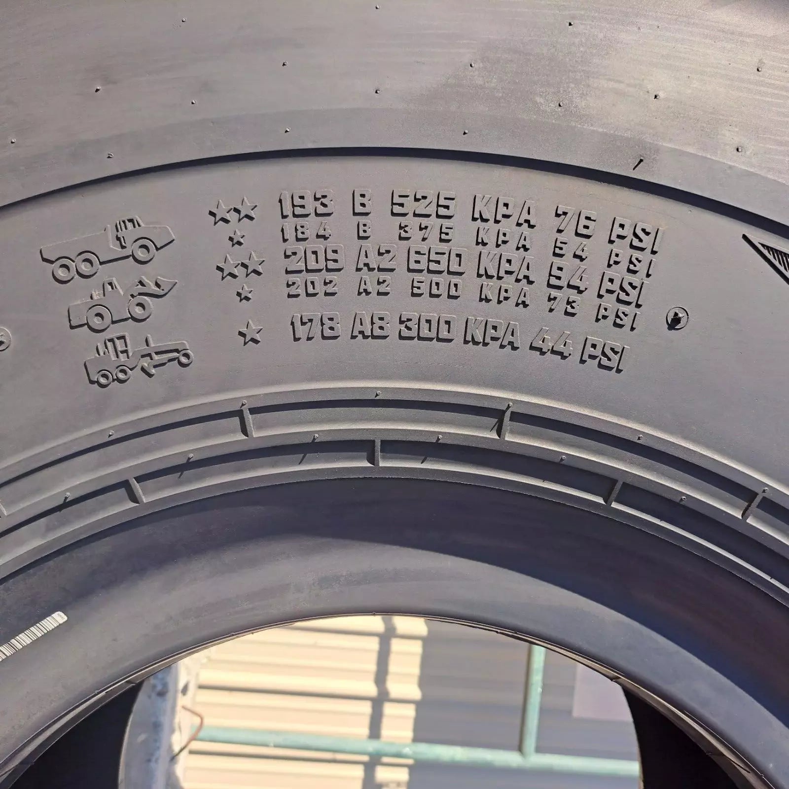 26.5R25 (26.5x25 26.5-25) 209/193A2 CAMSO WHL 553R TL