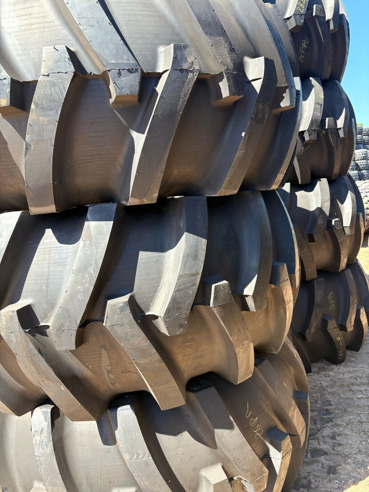 28L-26 TRELLEBORG T418 Forestry (TL) (26 PLY) (STEEL BELTED)