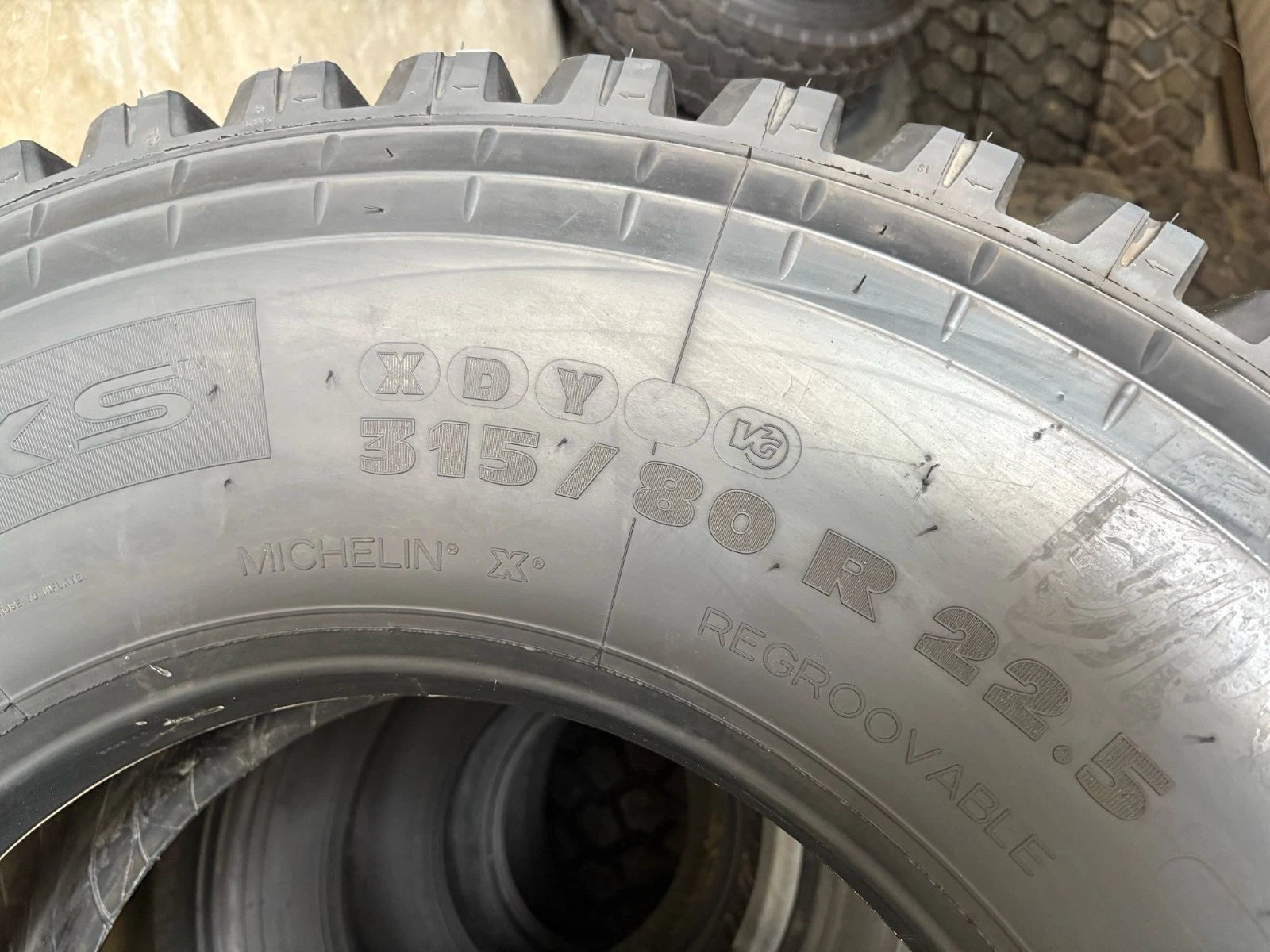 315/80R22.5 Tire Michelin X Works XDY 156/150K TL