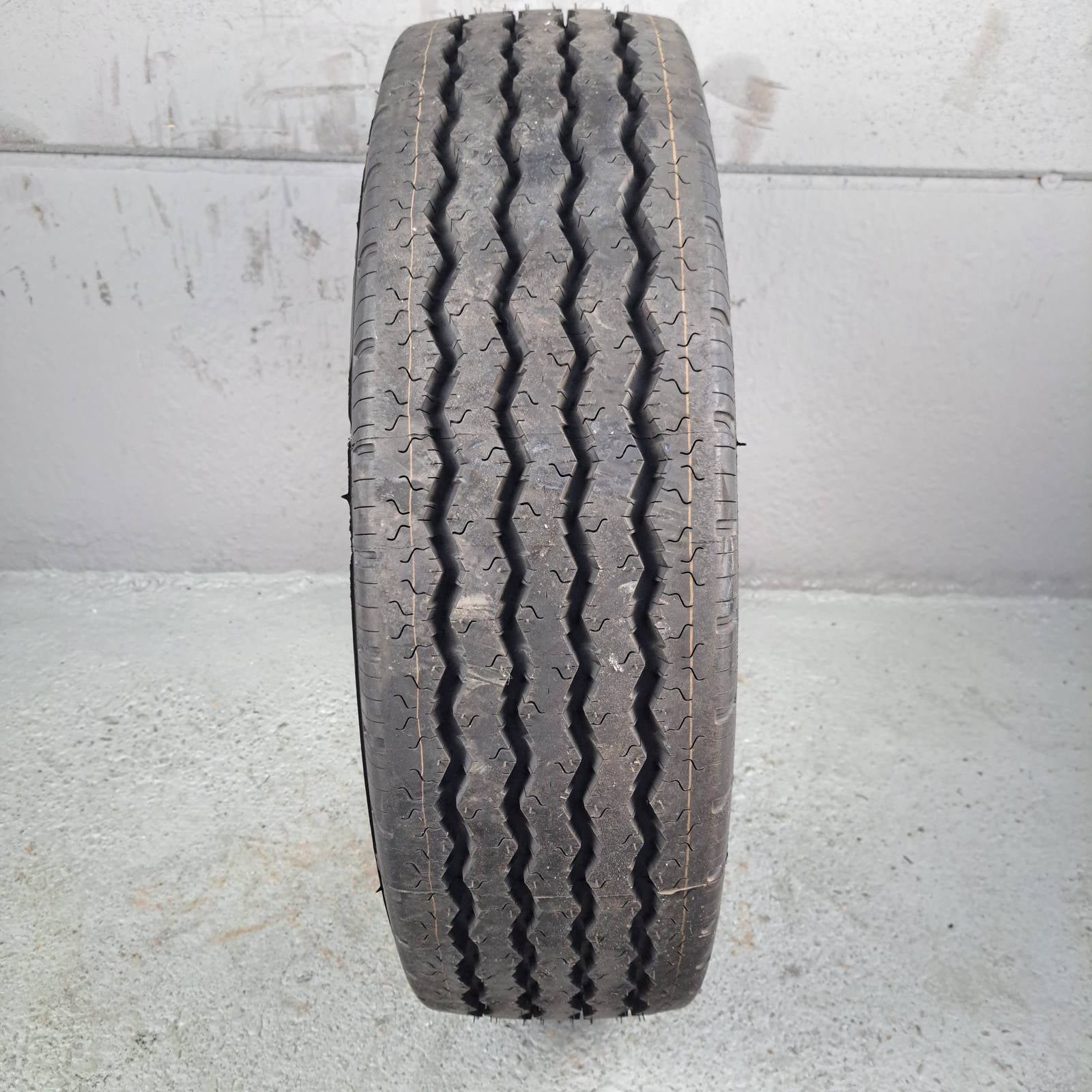 195/70R17.5 Michelin XZA