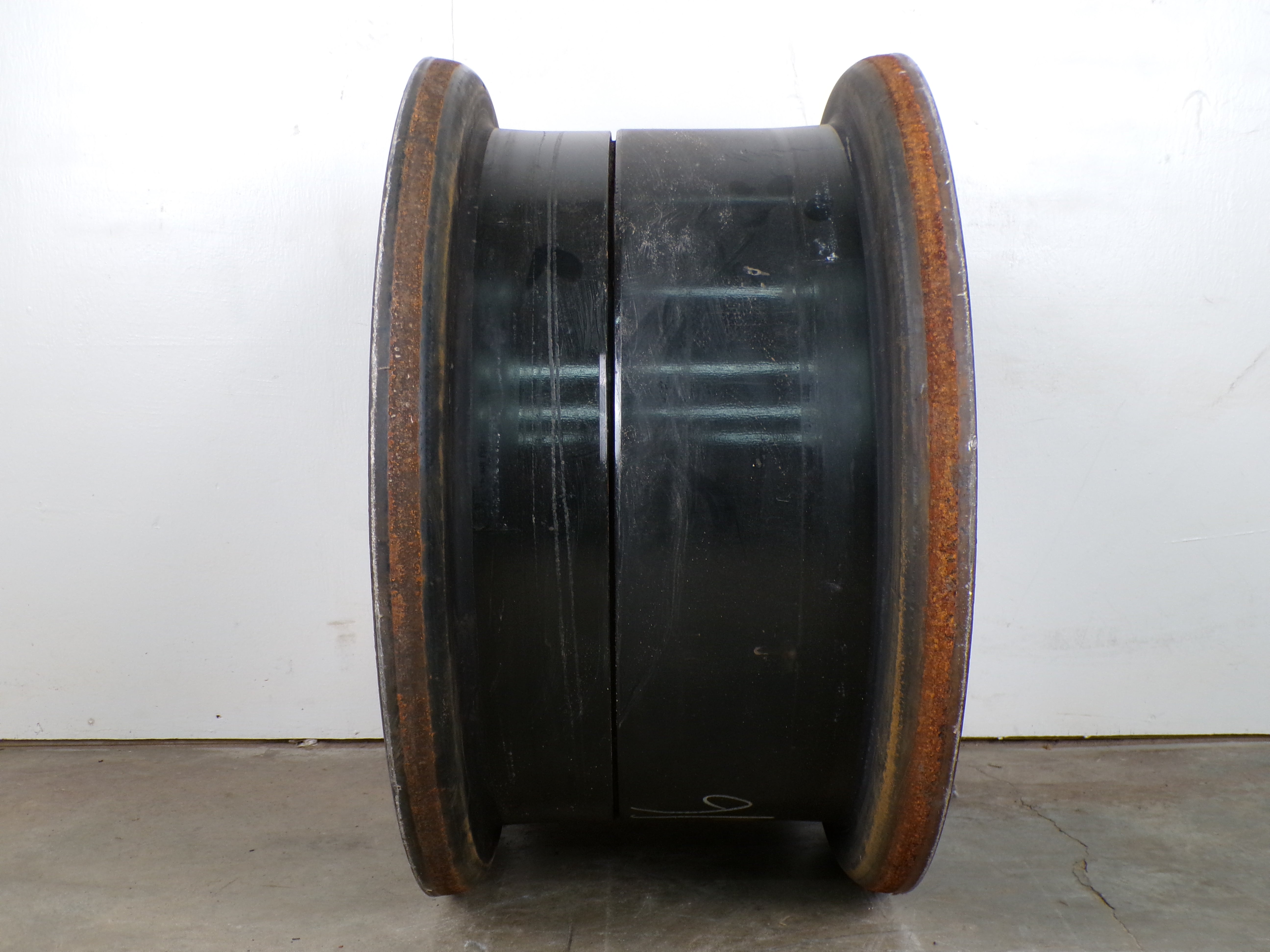 HEMTT Steel Wheel 20"X10" with 10x11.25 Lug Pattern Used