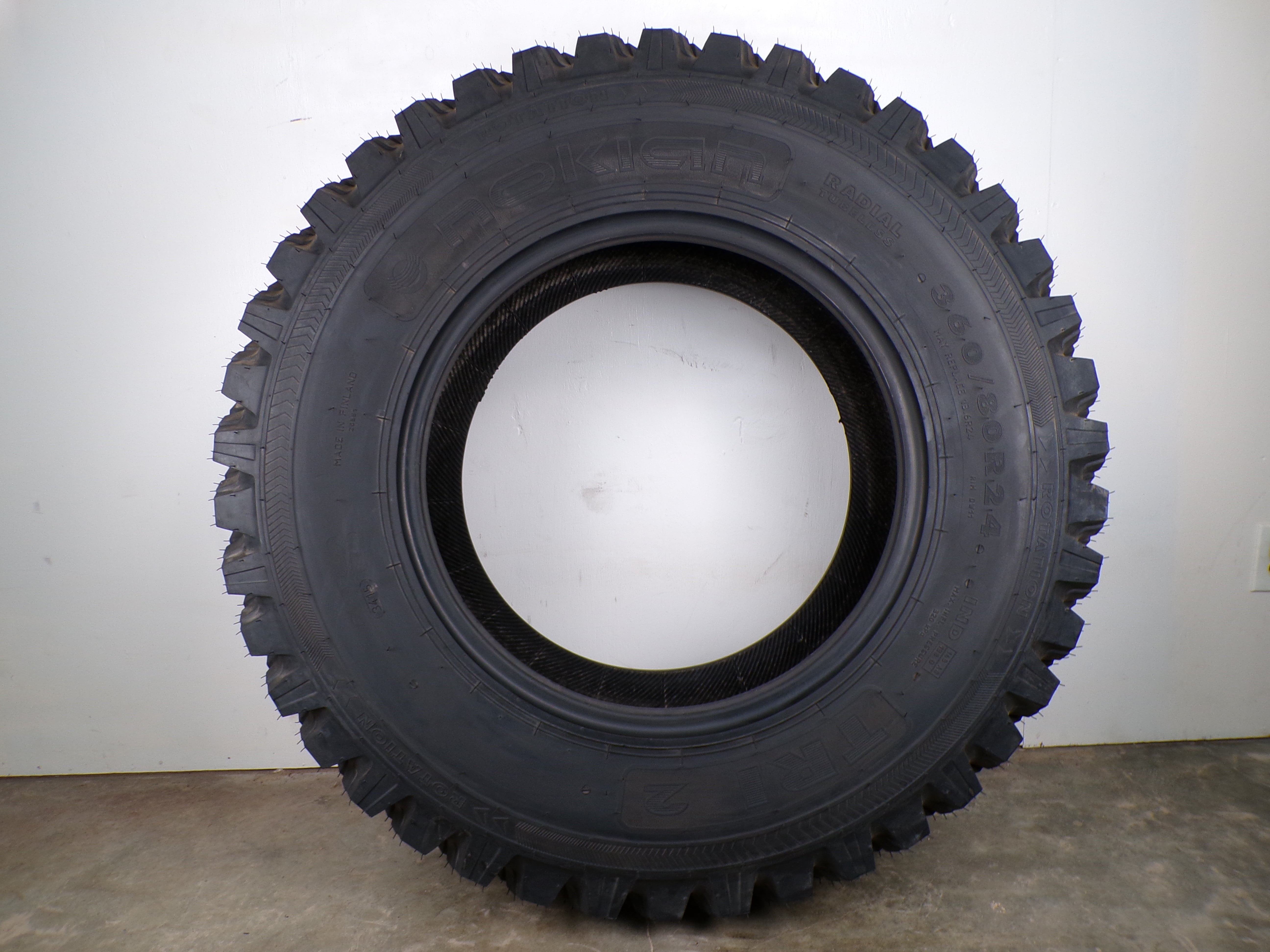 360/80R24 143A8/138D Nokian TRI 2 TL NEW