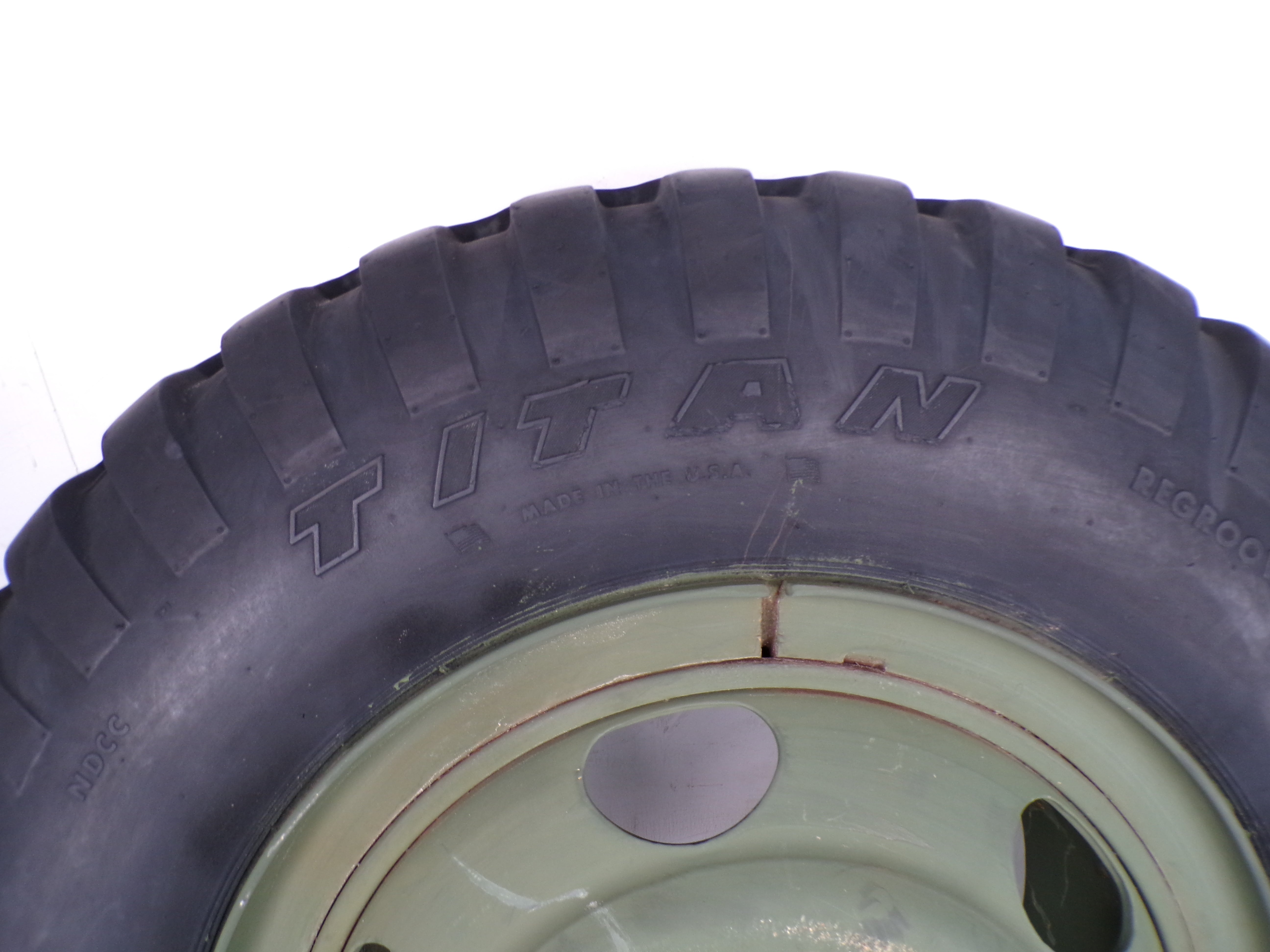 9.00-20 Titan T-Hawk 373 Used on Used Wheel