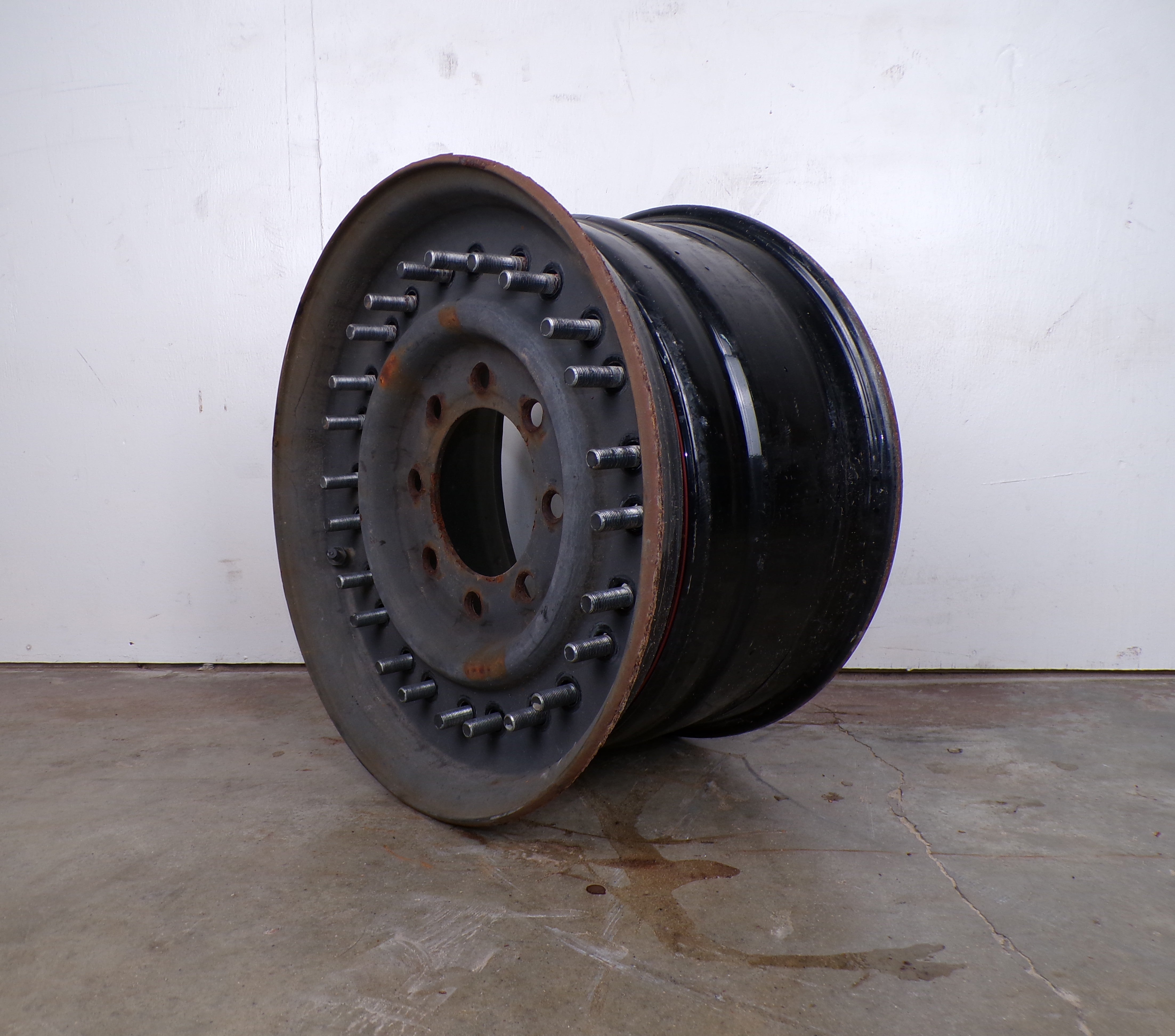 37X12.50R16.5 8x6.5 Hummer Wheels